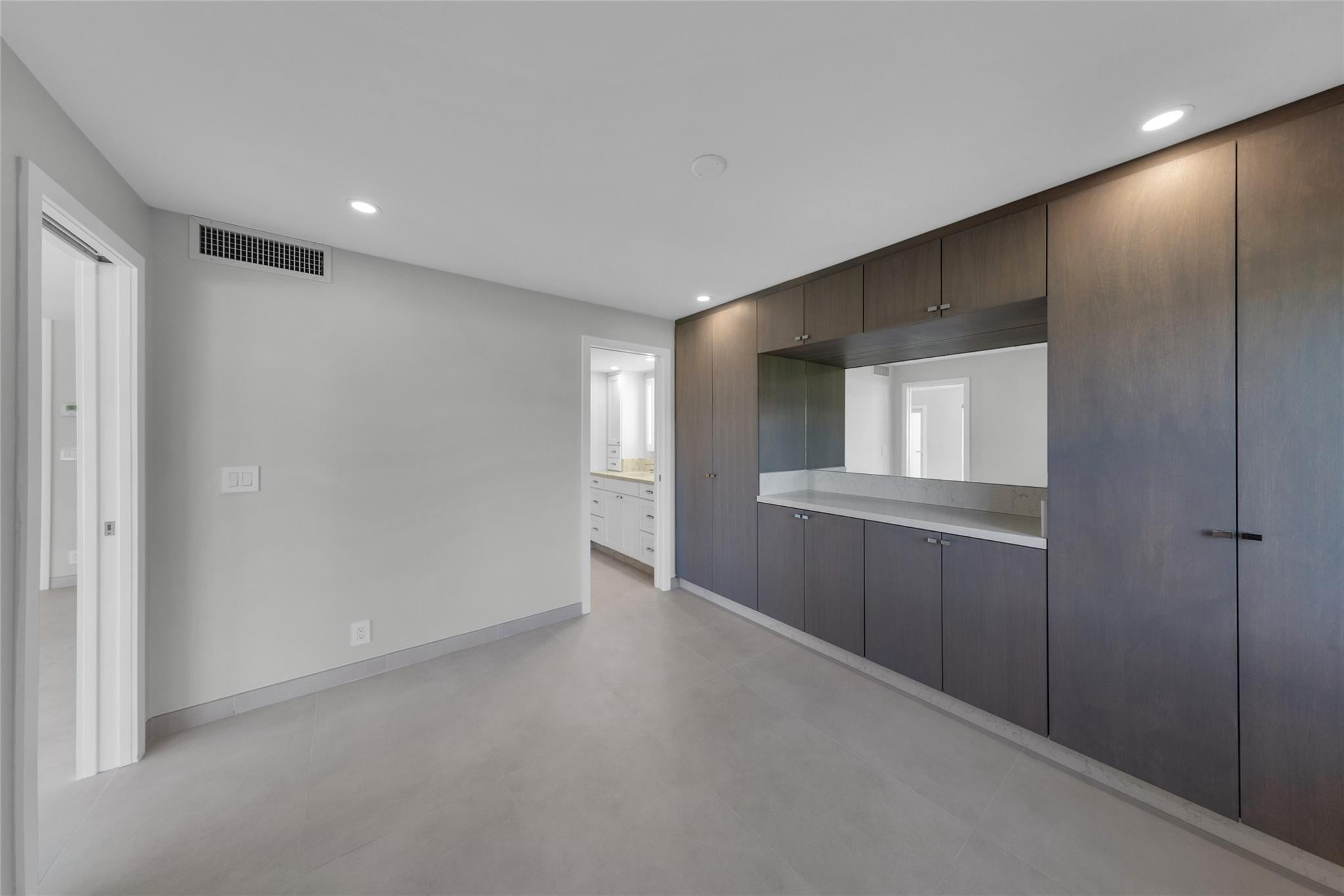 OCEAN LANE VILLAS CO-OP - Residential