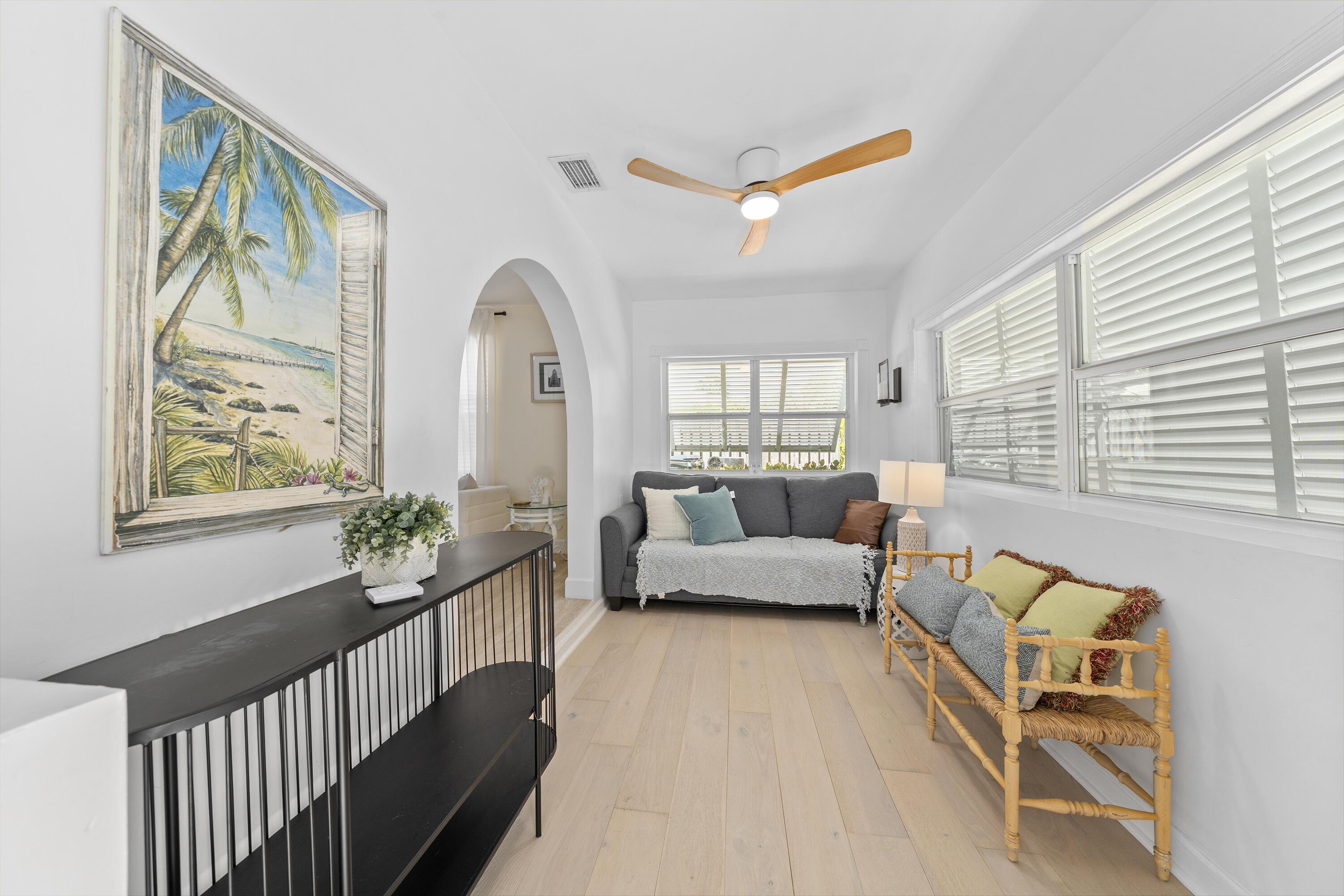 NORTH LAKE WORTH - Residential