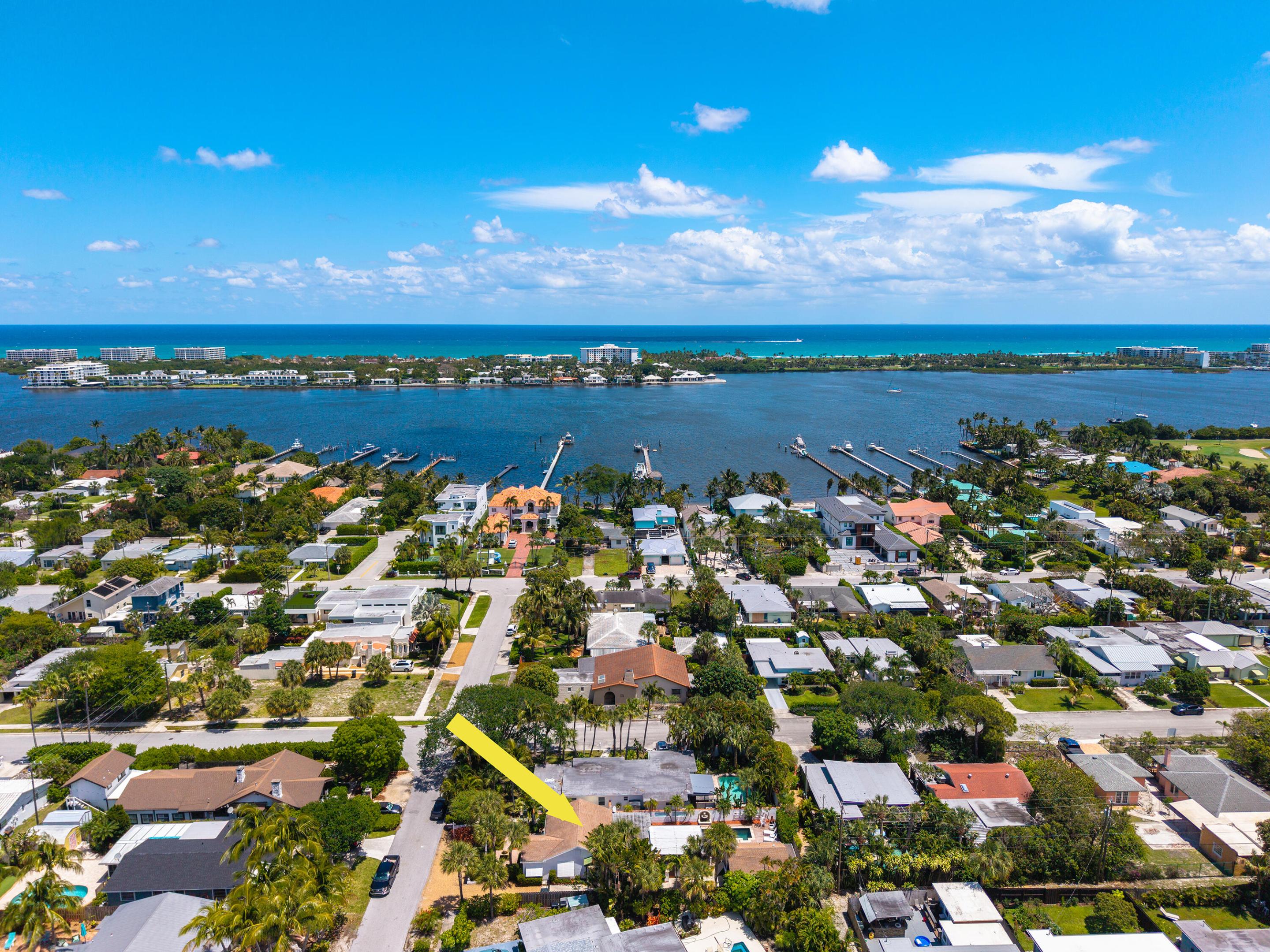 NORTH LAKE WORTH - Residential