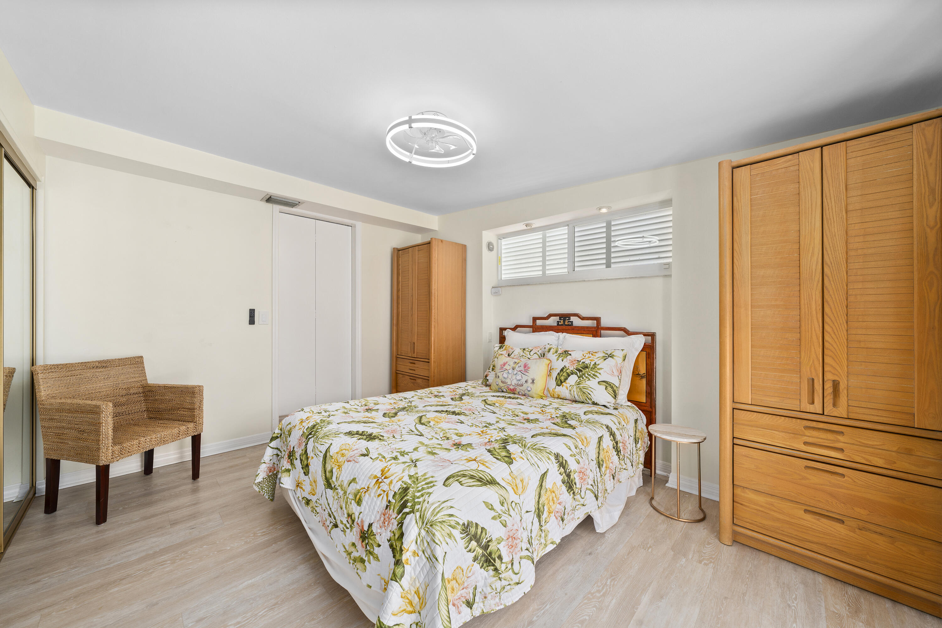 NORTH LAKE WORTH - Residential