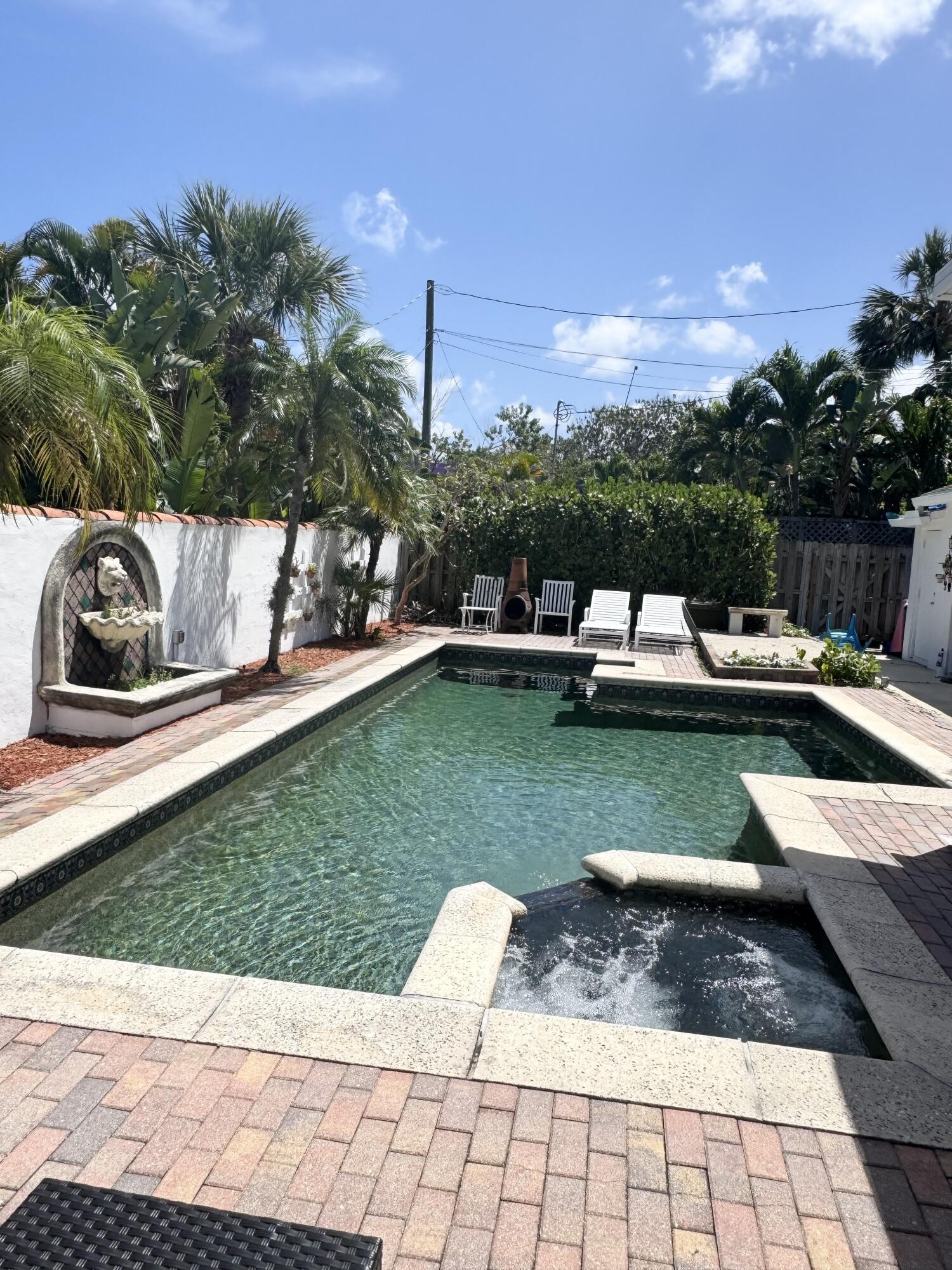 205 N 18th Ave Avenue N