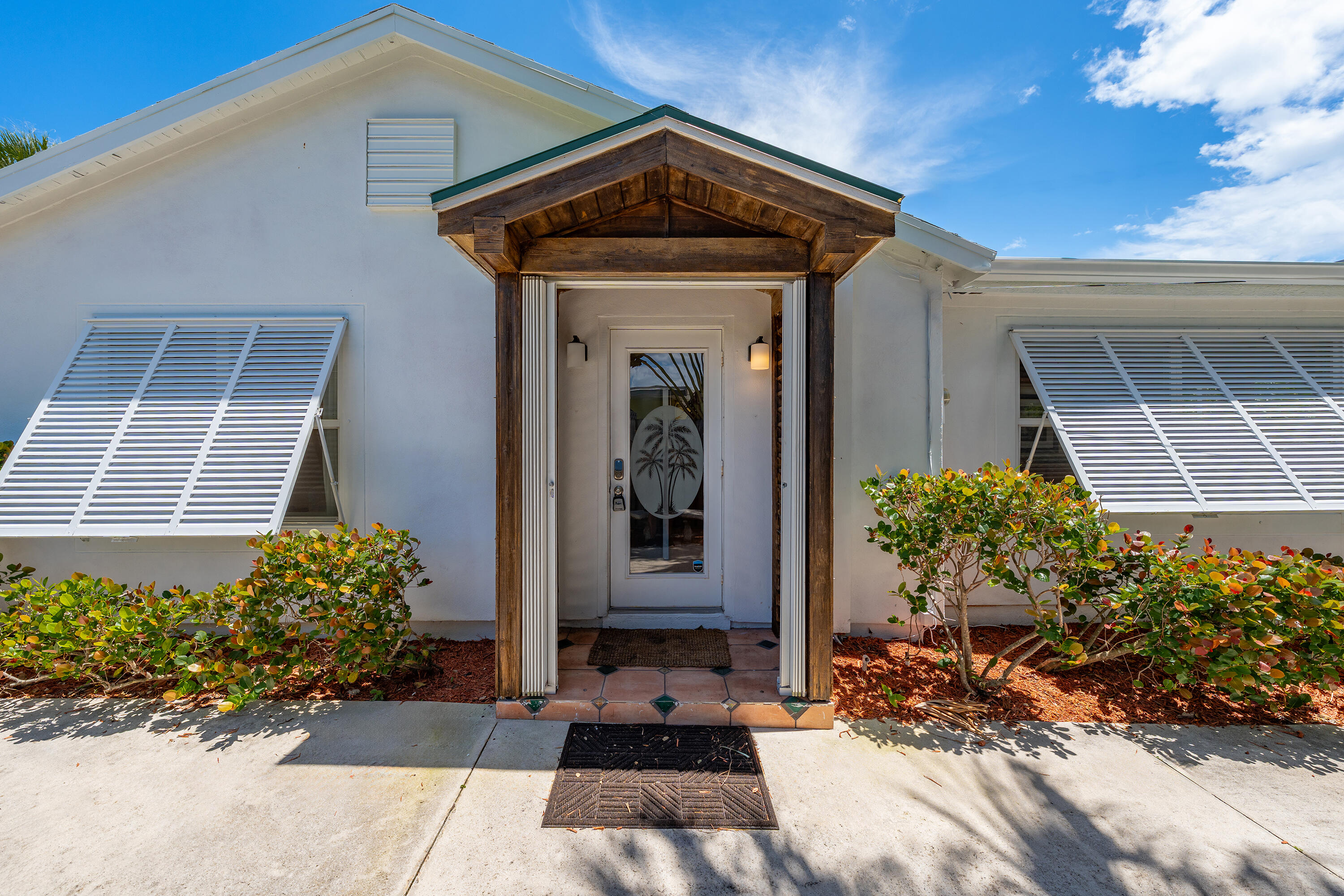 NORTH LAKE WORTH - Residential