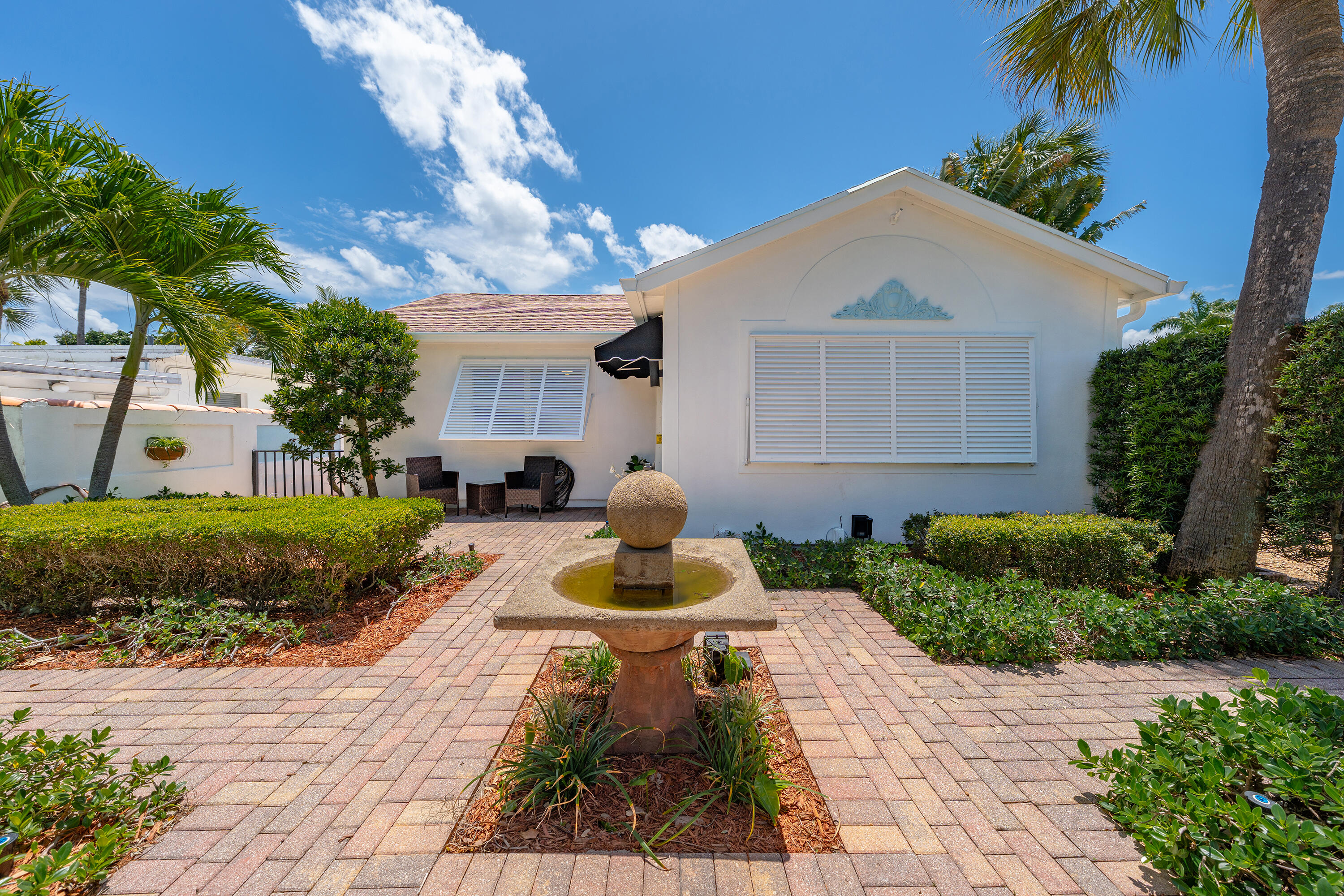 NORTH LAKE WORTH - Residential