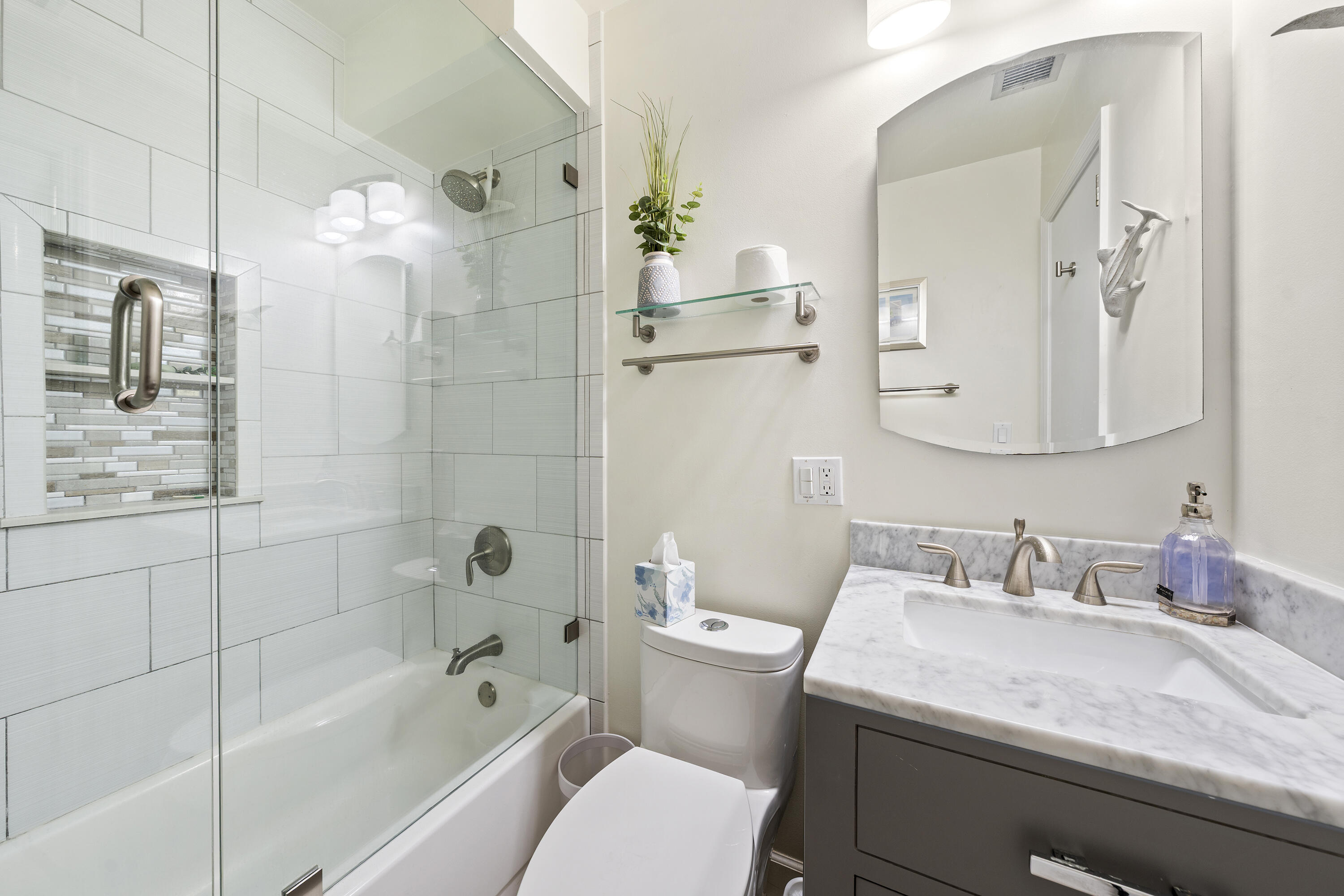 NORTH LAKE WORTH - Residential