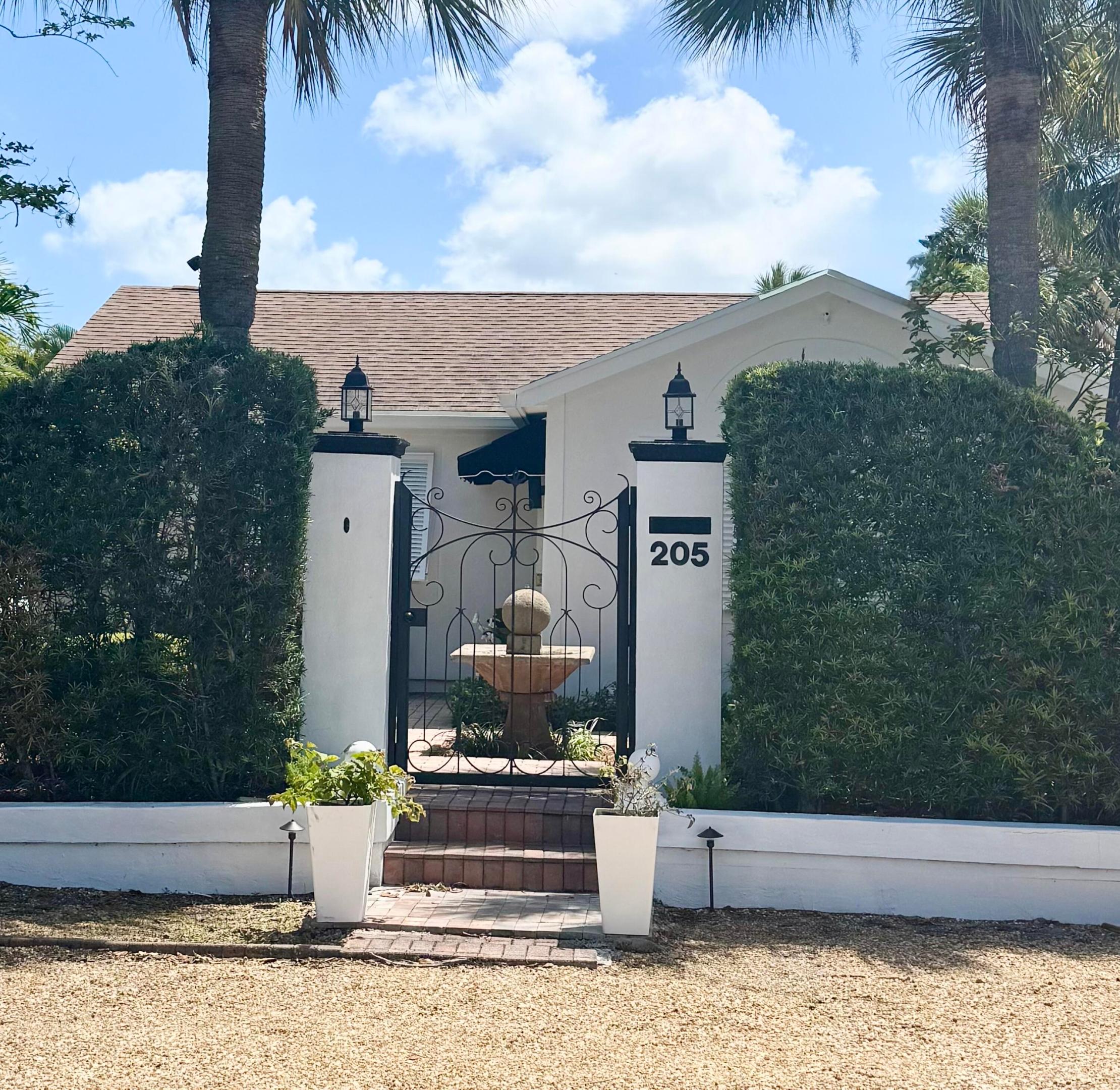 NORTH LAKE WORTH - Residential