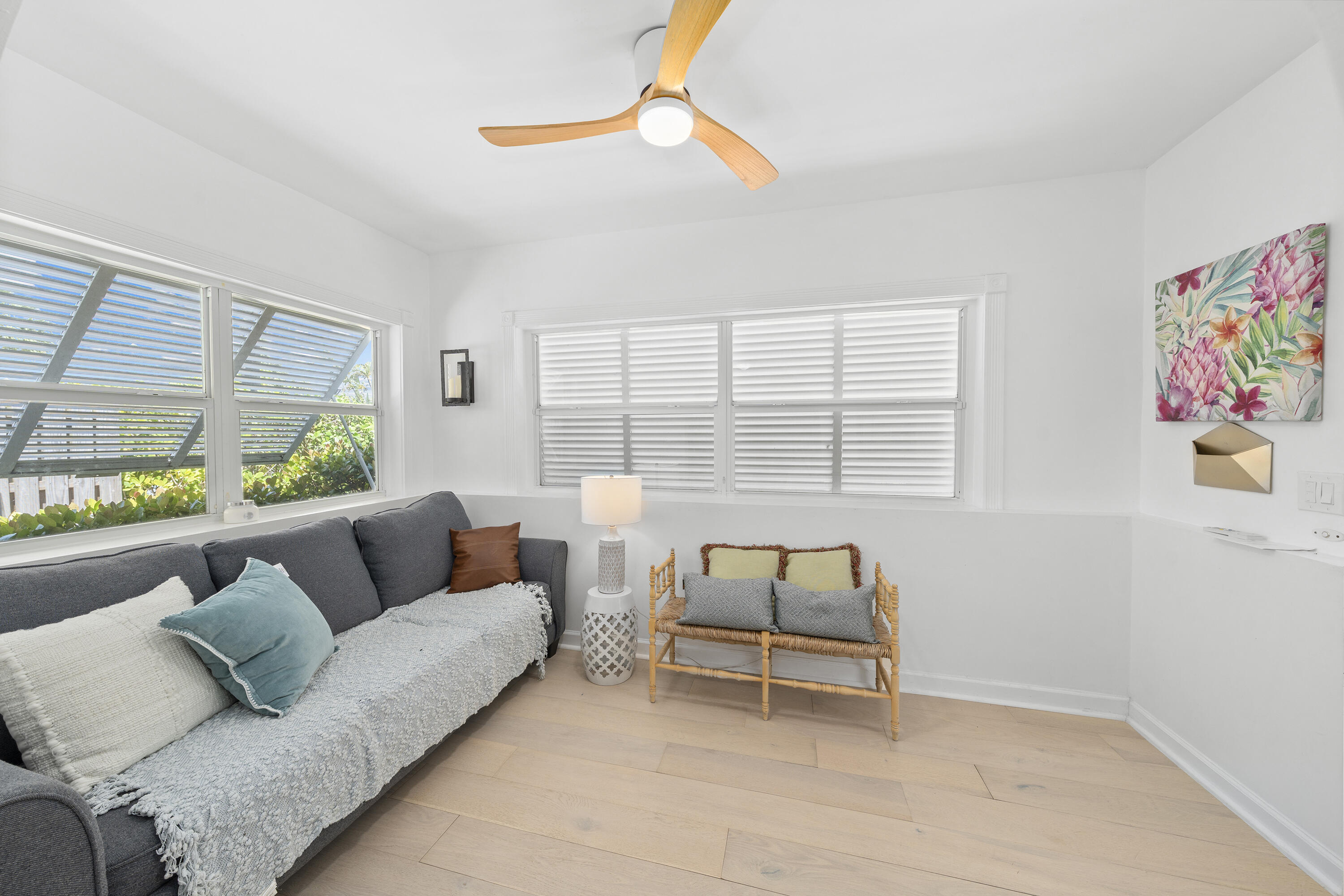 NORTH LAKE WORTH - Residential