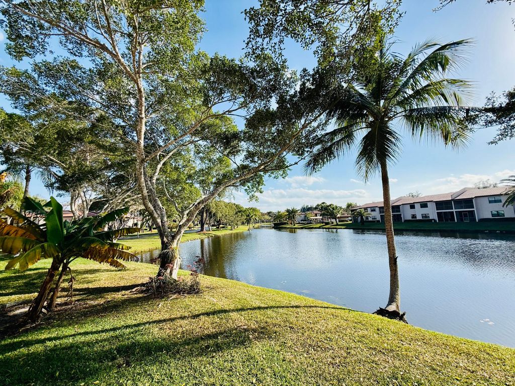 Photo of 9261 Vista Del Lago, Boca Raton, FL 33428 (MLS # R11164879)