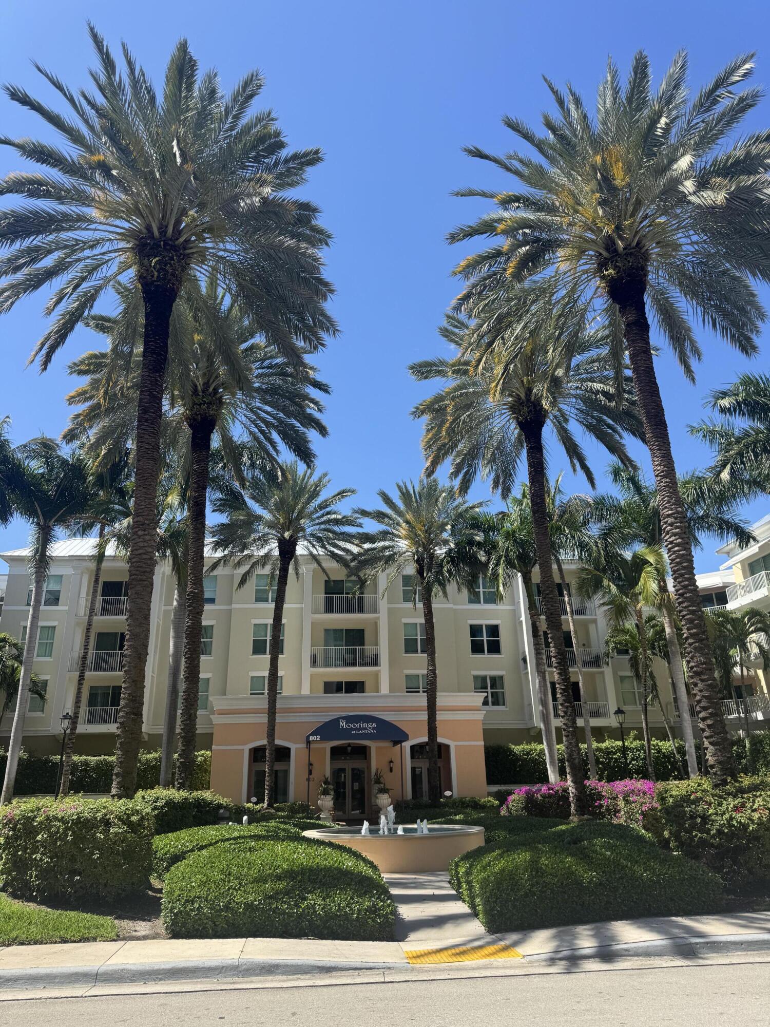 MOORINGS AT LANTANA TOWNHOUSES CONDO - Residential Lease