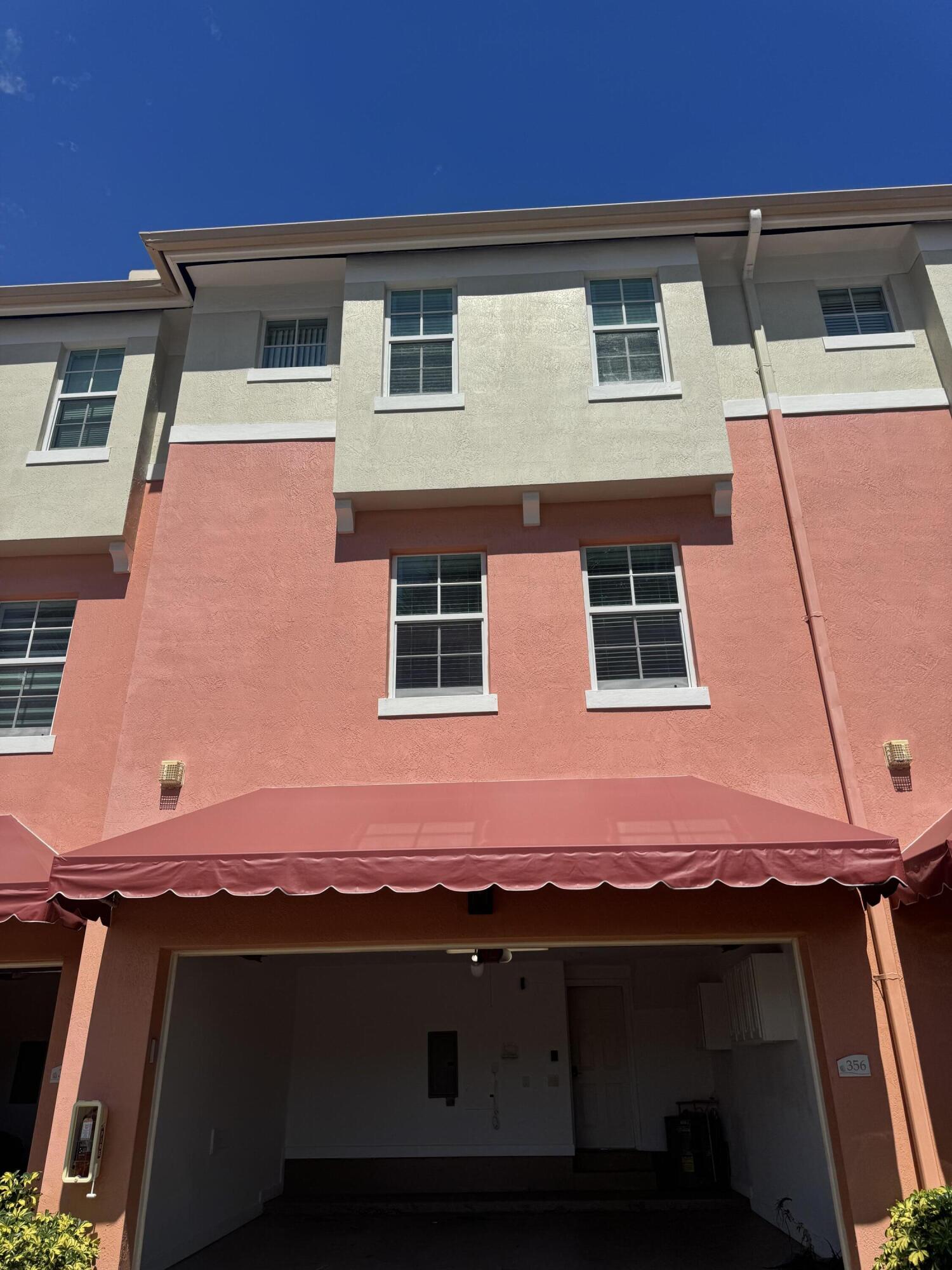 MOORINGS AT LANTANA TOWNHOUSES CONDO - Residential Lease