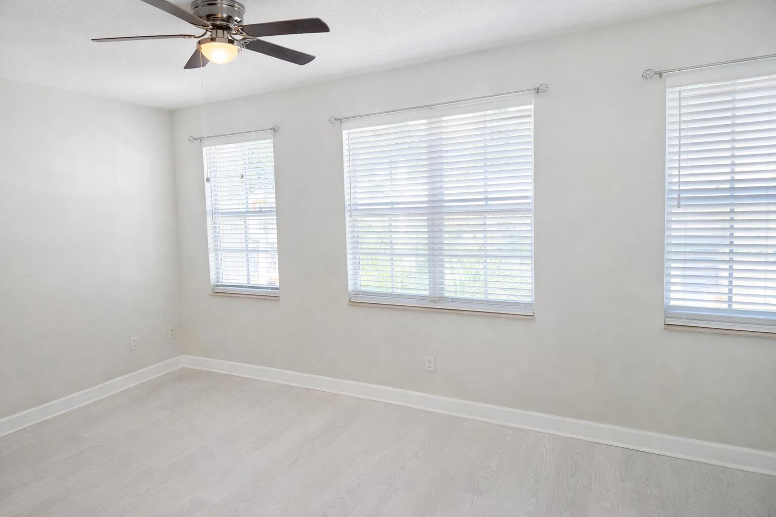 MOORINGS AT LANTANA TOWNHOUSES CONDO - Residential Lease