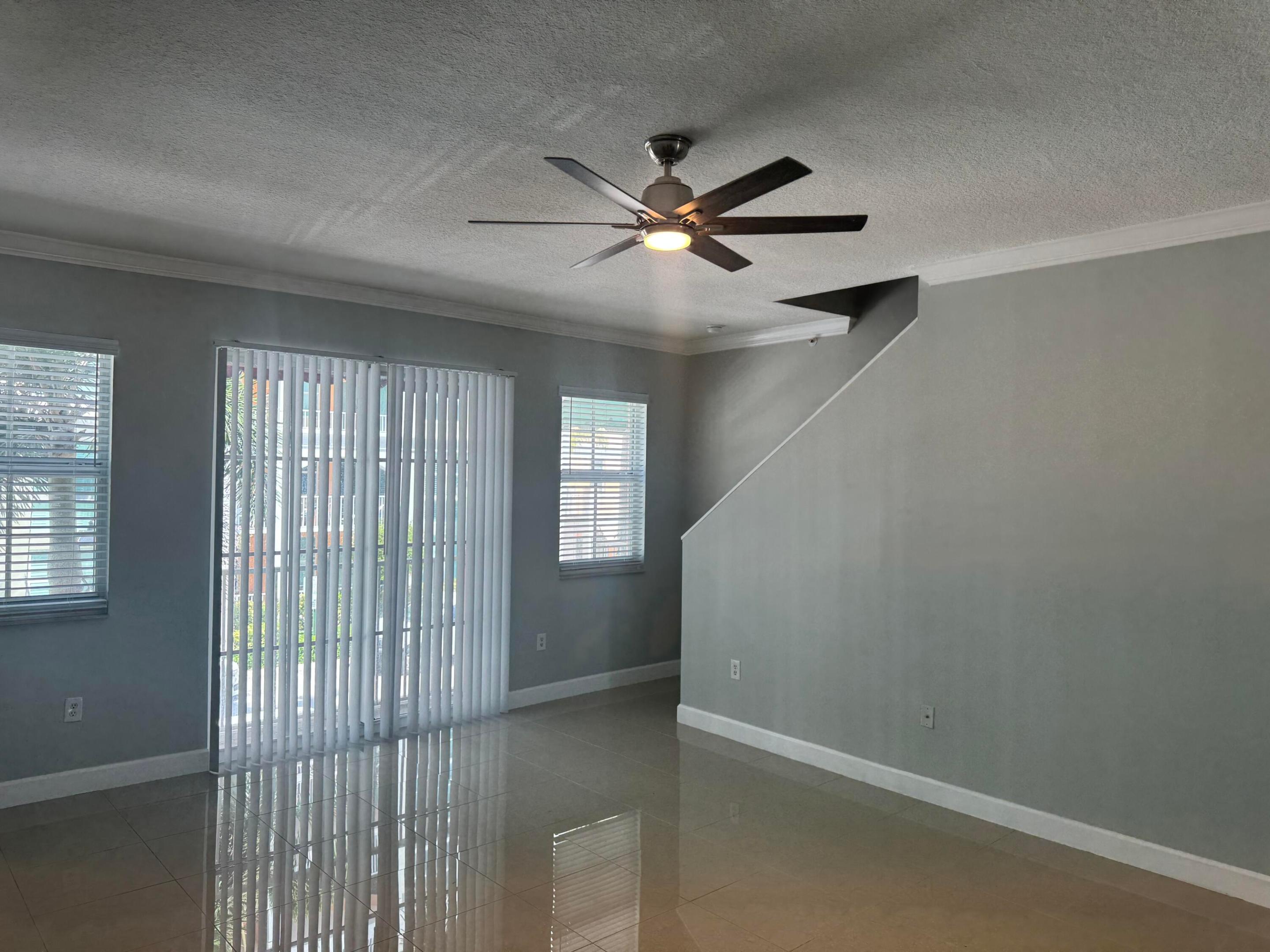 MOORINGS AT LANTANA TOWNHOUSES CONDO - Residential Lease