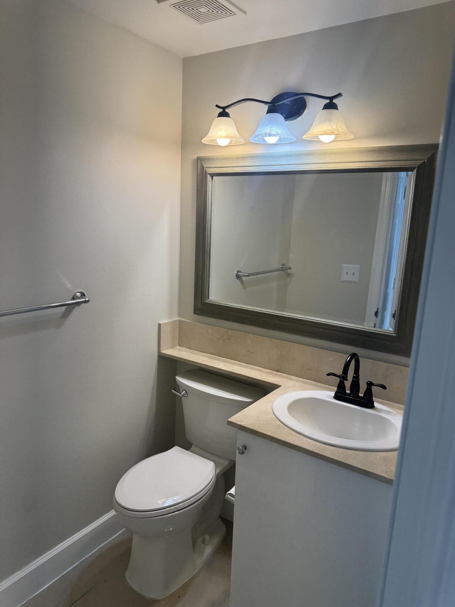 MOORINGS AT LANTANA TOWNHOUSES CONDO - Residential Lease