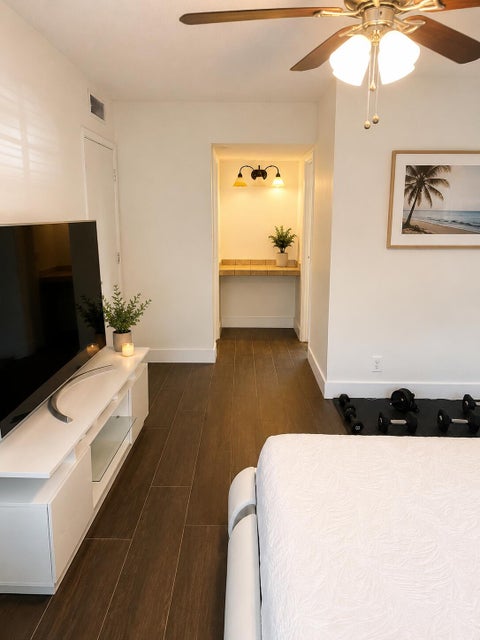 Tiny photo for 575 Oaks Lane #109, Pompano Beach, FL 33069 (MLS # B26050906)