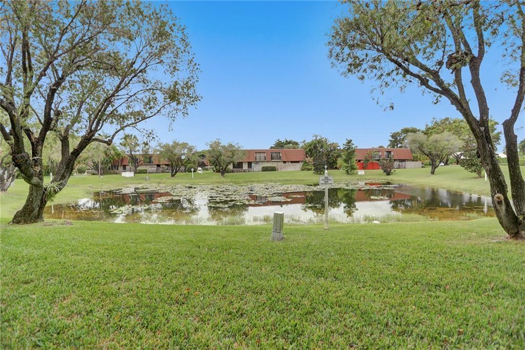 4887 NW 94th Ter 4887