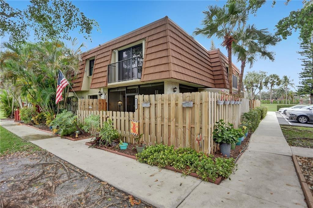 EVERGREEN LAKES - Residential