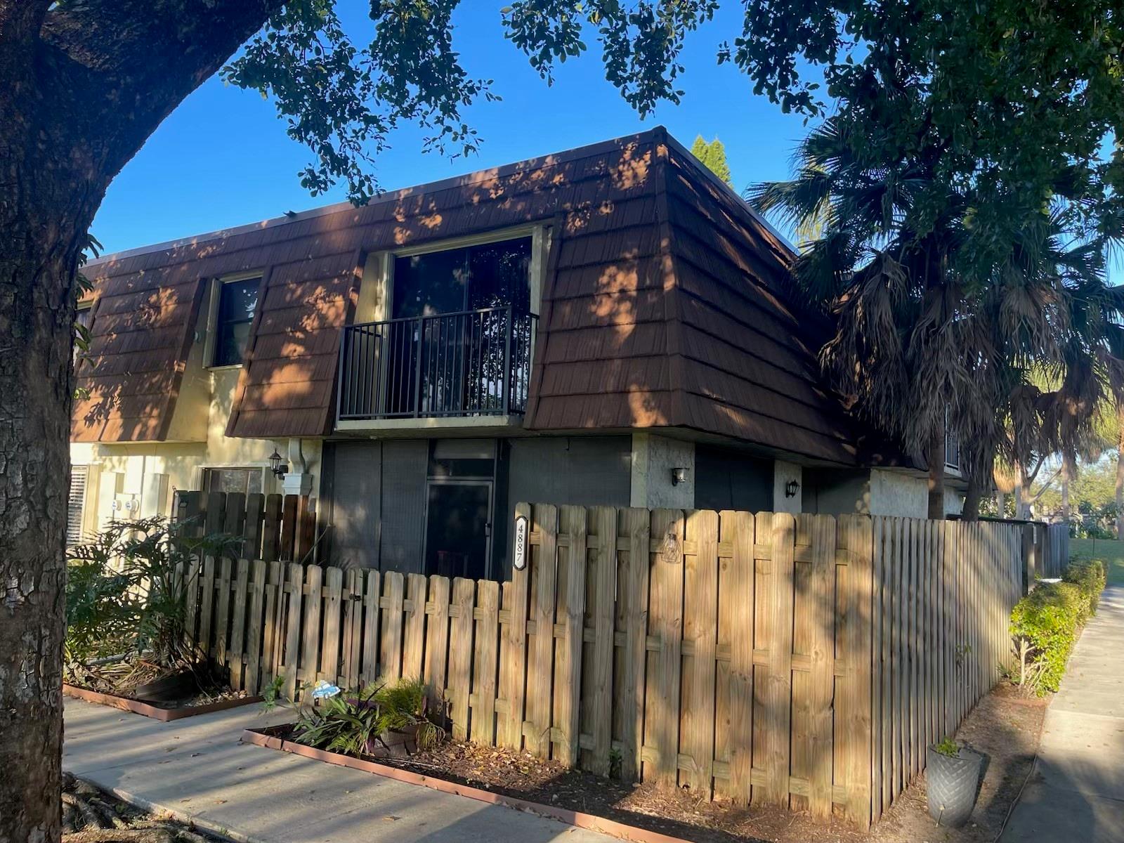 EVERGREEN LAKES - Residential