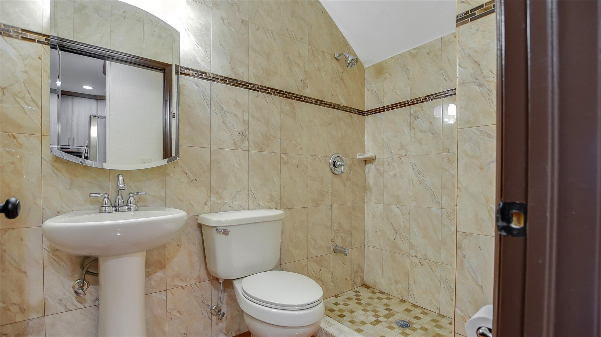 Hubbards 106-27 B - Residential Income