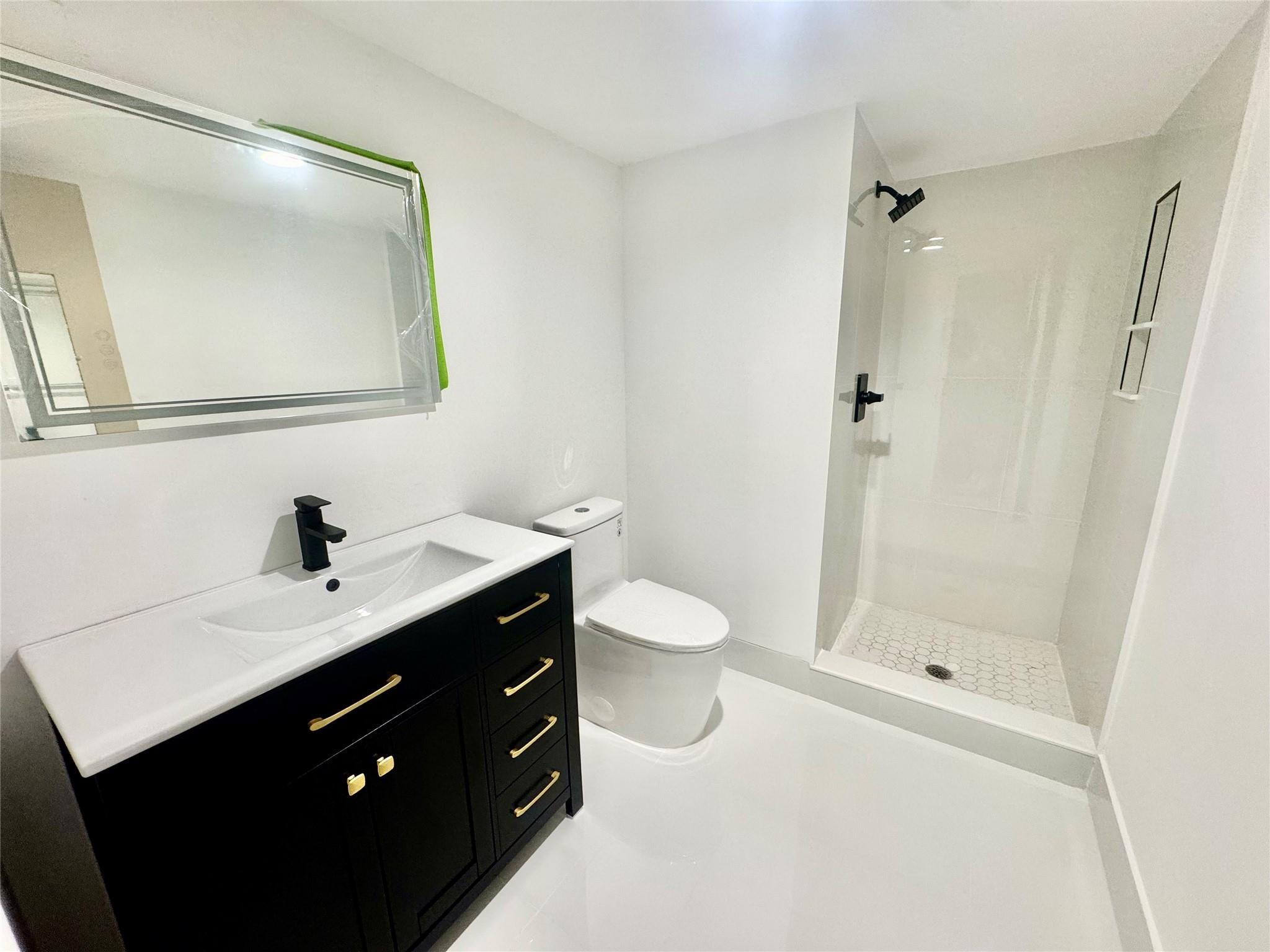 427 Golden Isles Dr 14B
