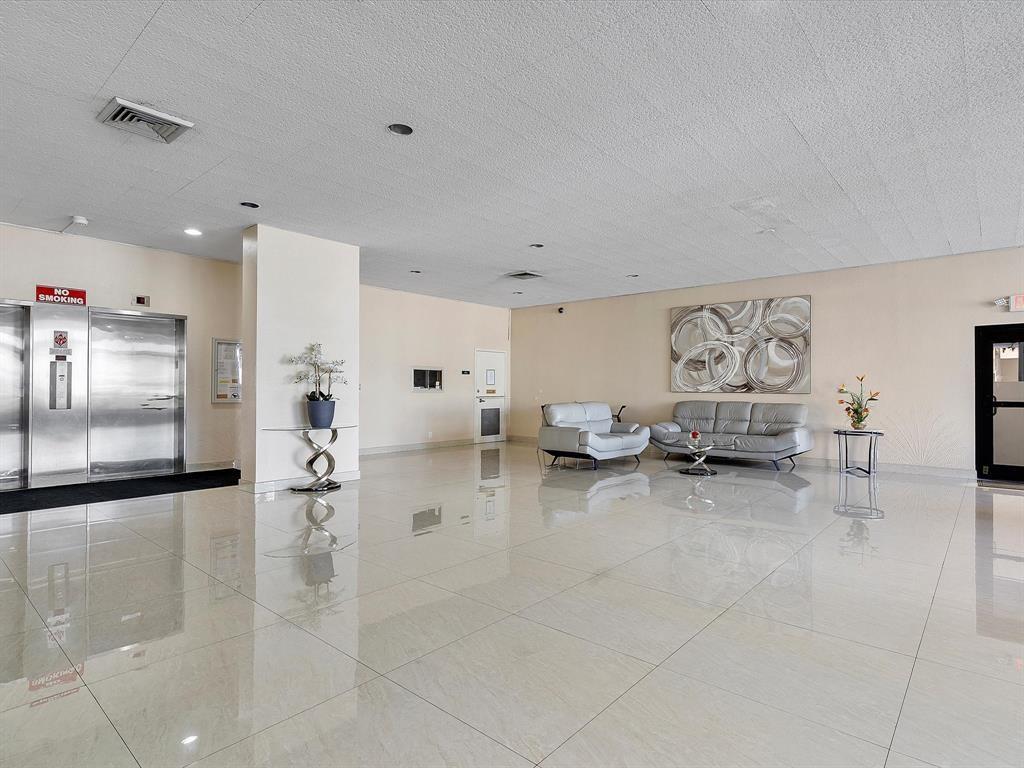 GOLDEN HORN - Residential