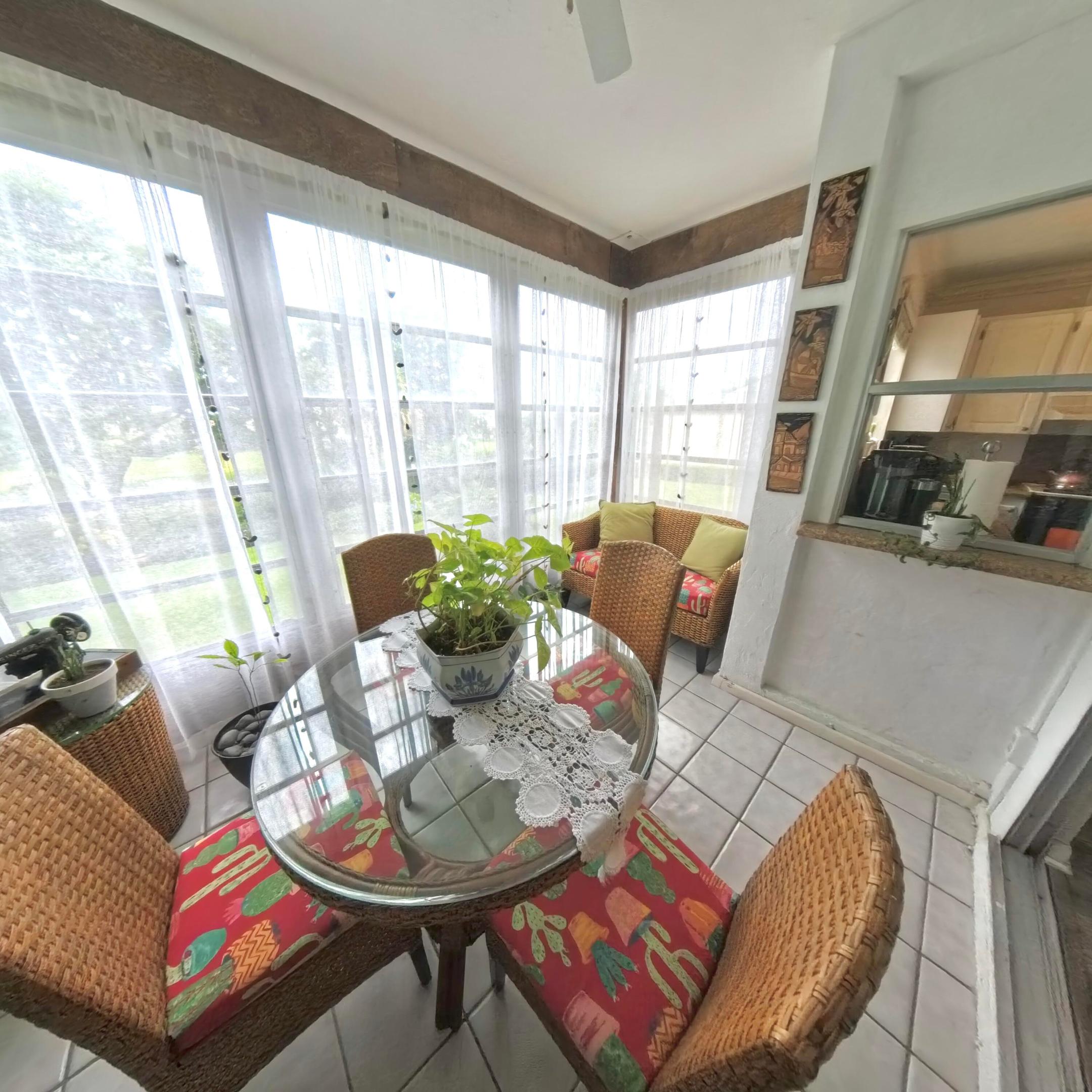 CRYSTAL LAKE CONDO 4100 - Residential