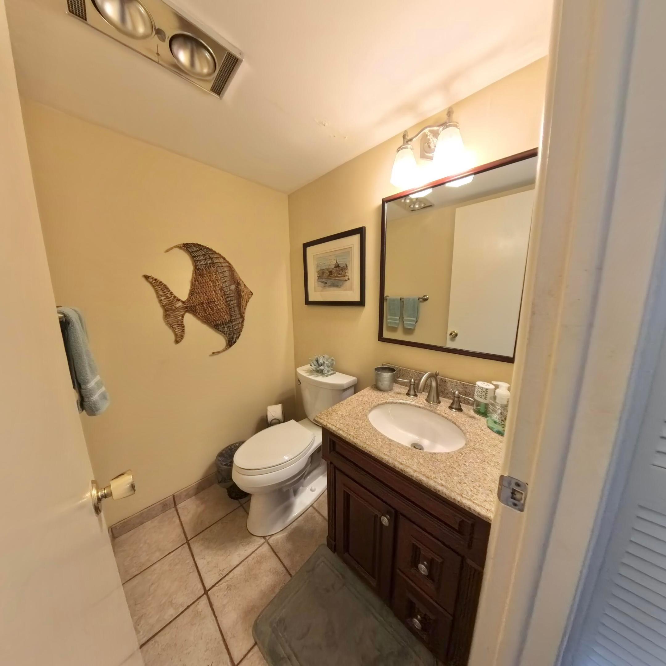 CRYSTAL LAKE CONDO 4100 - Residential