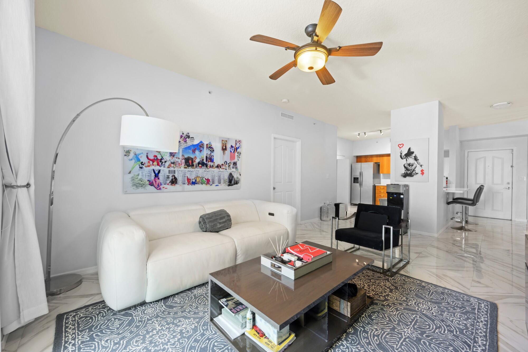 250 NE 3RD Avenue 1208