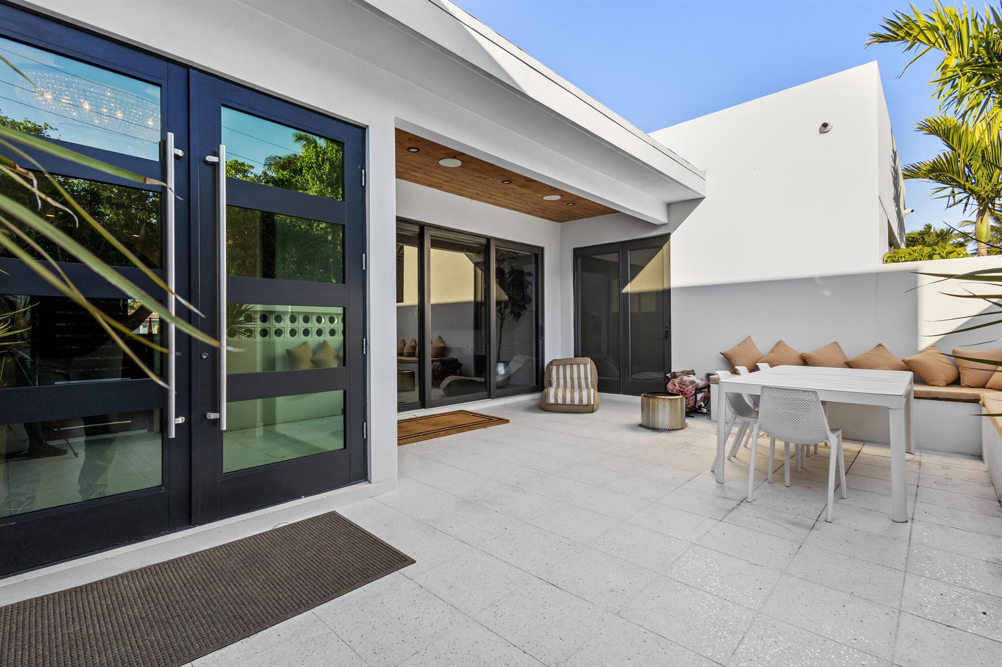 HYPOLUXO PARK IN - Residential