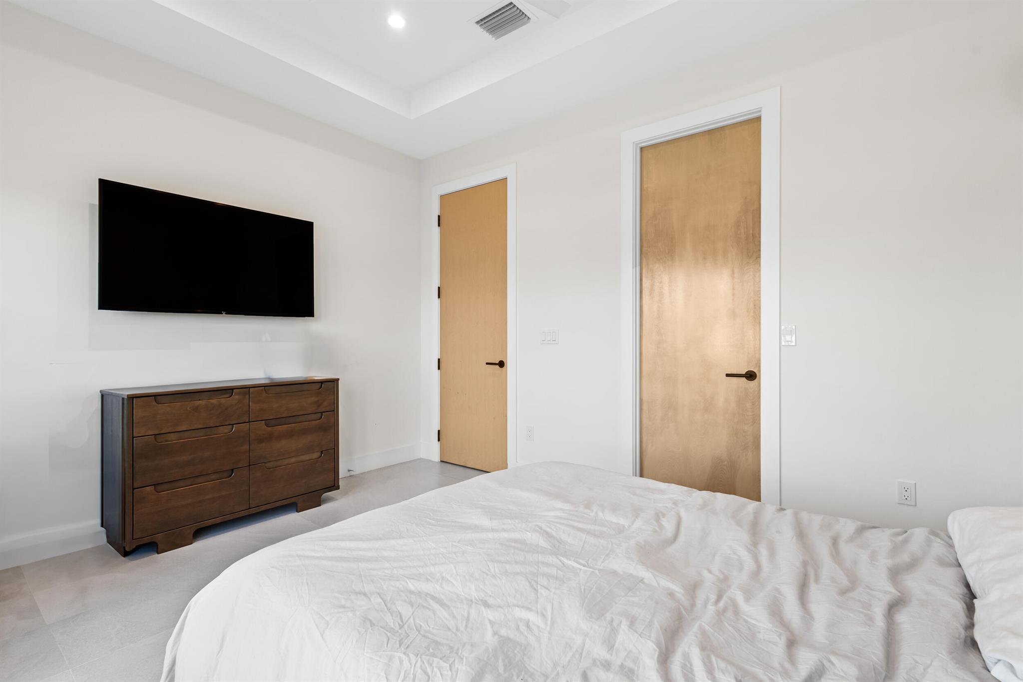 HYPOLUXO PARK IN - Residential