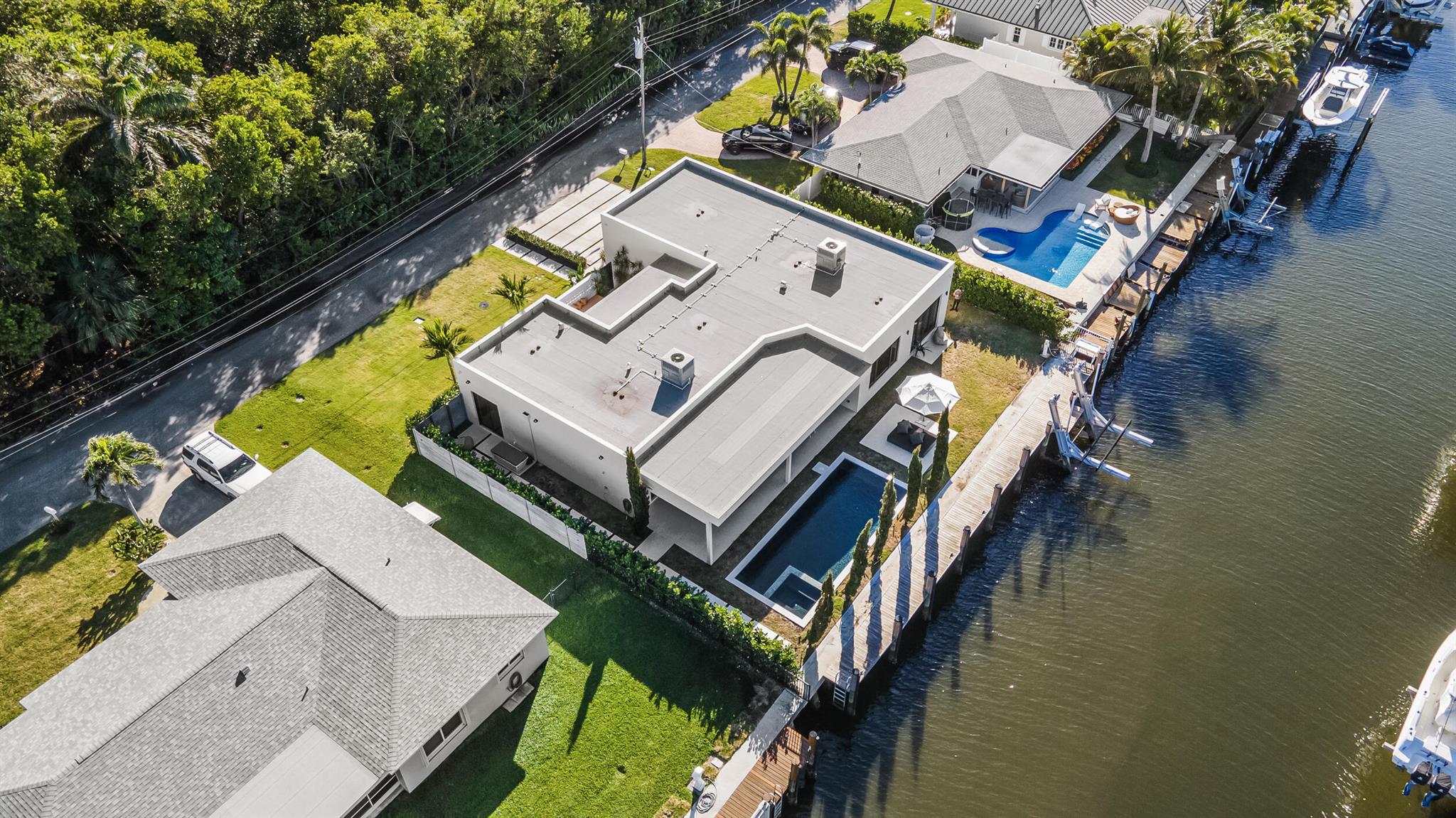 HYPOLUXO PARK IN - Residential