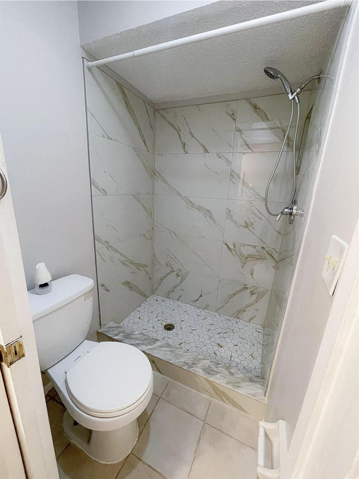 INDIAN PINES VILLAGE - Residential Lease