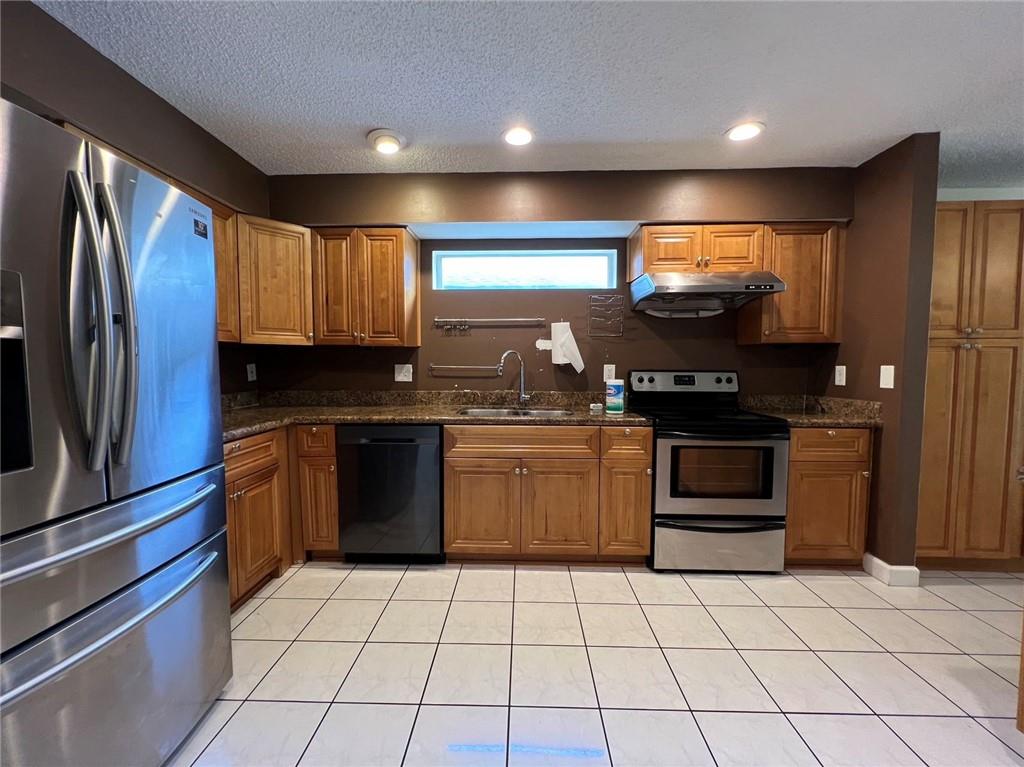 Lakeview Homes At Centura - Residential