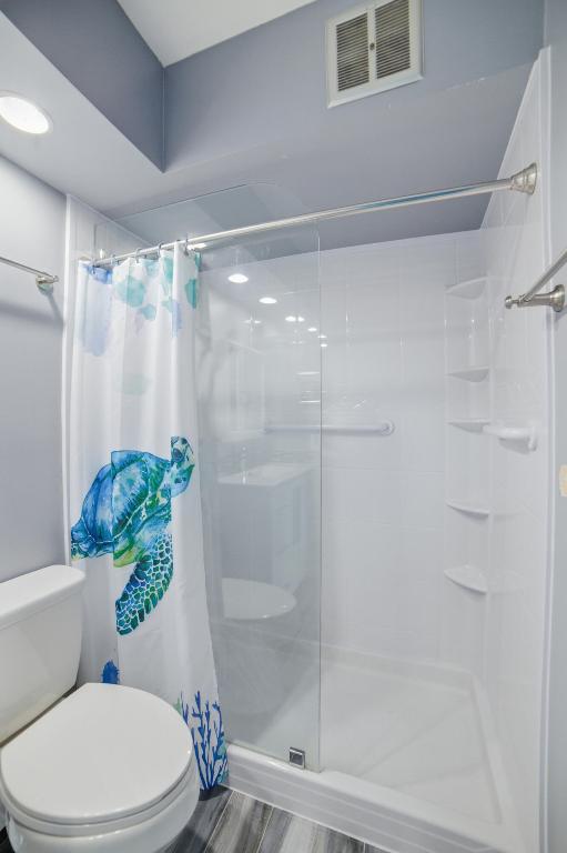 LAKE COLONY APTS TWO INC - Residential