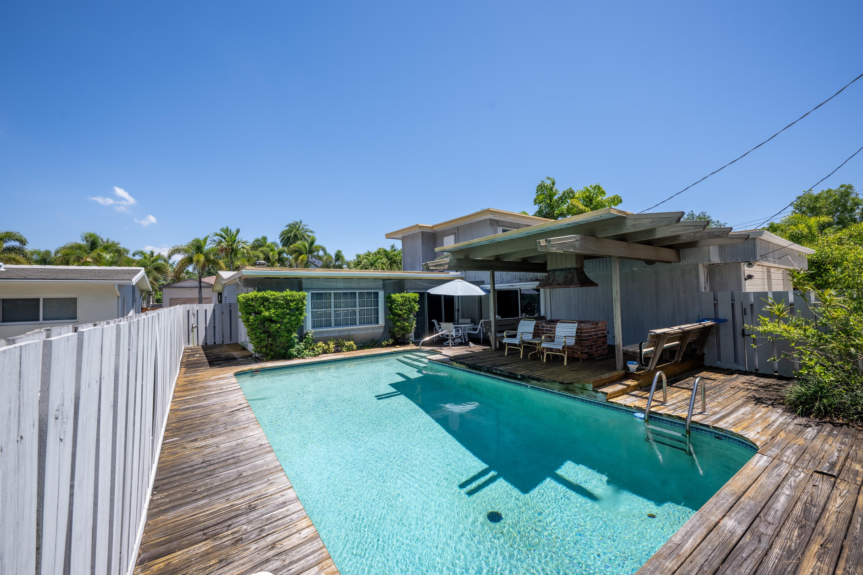 234 NE 21st Court, Wilton Manors, FL, 33305/$949,900 2 234 NE 21st Court