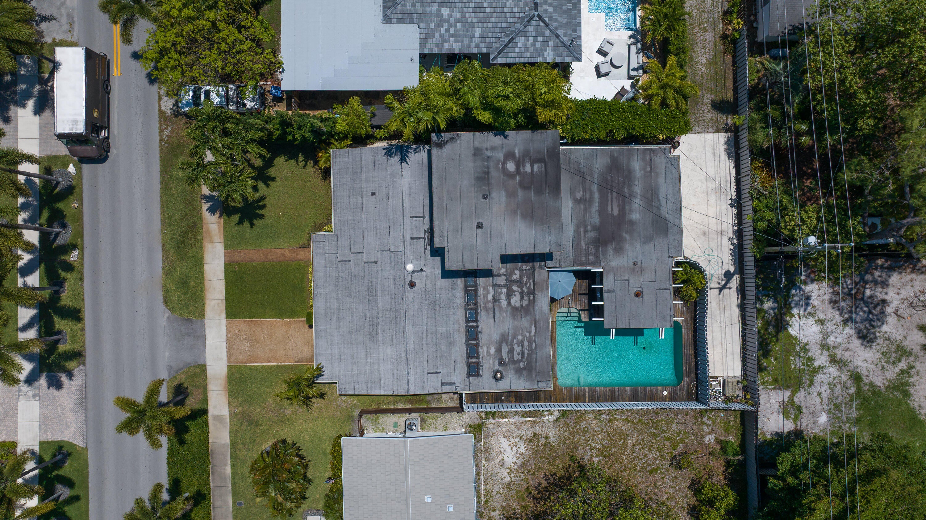 234 NE 21st Court, Wilton Manors, FL, 33305/$949,900 4 234 NE 21st Court