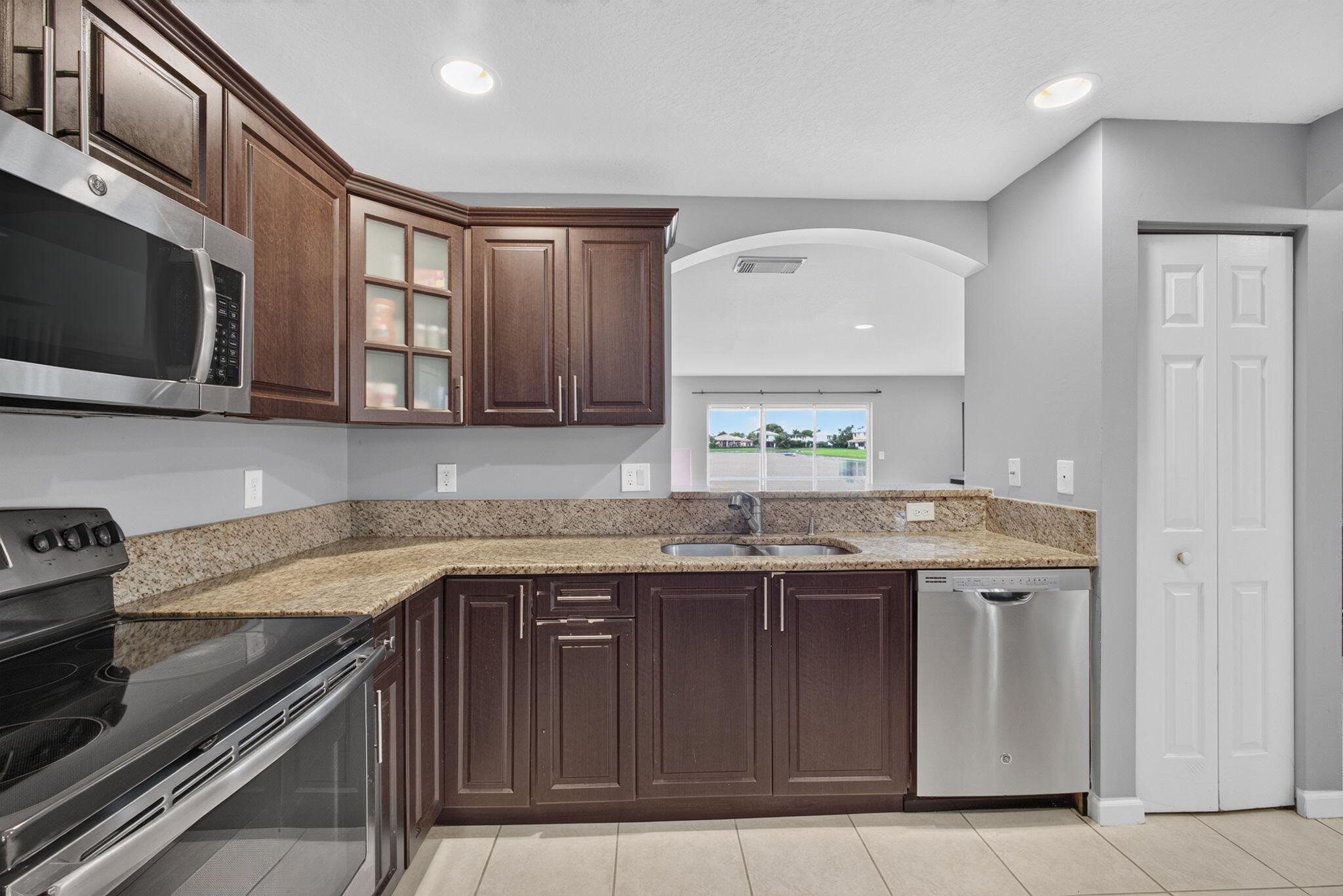 3071 Waddell Avenue