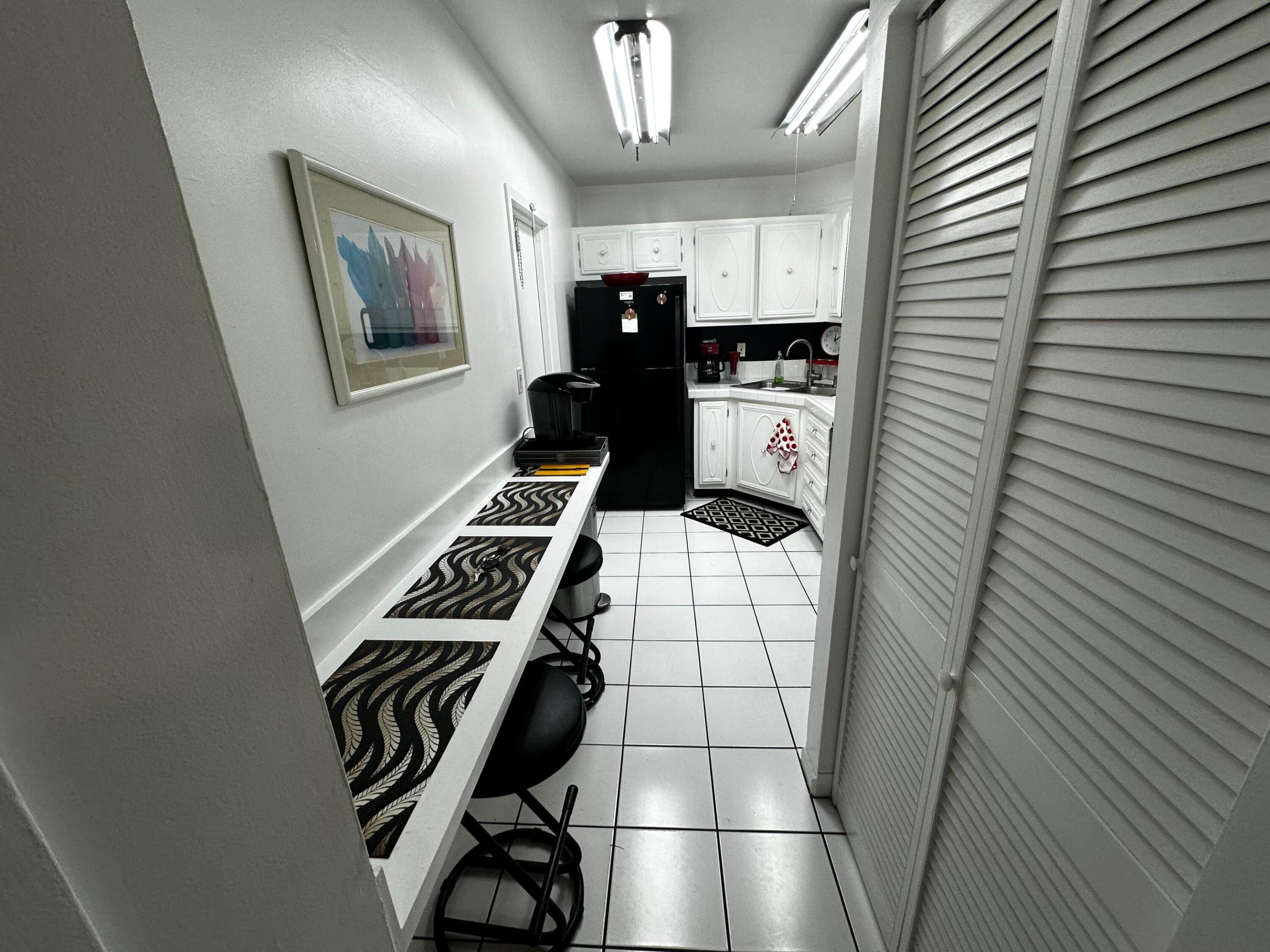 3105 Oakland Shores Drive J207