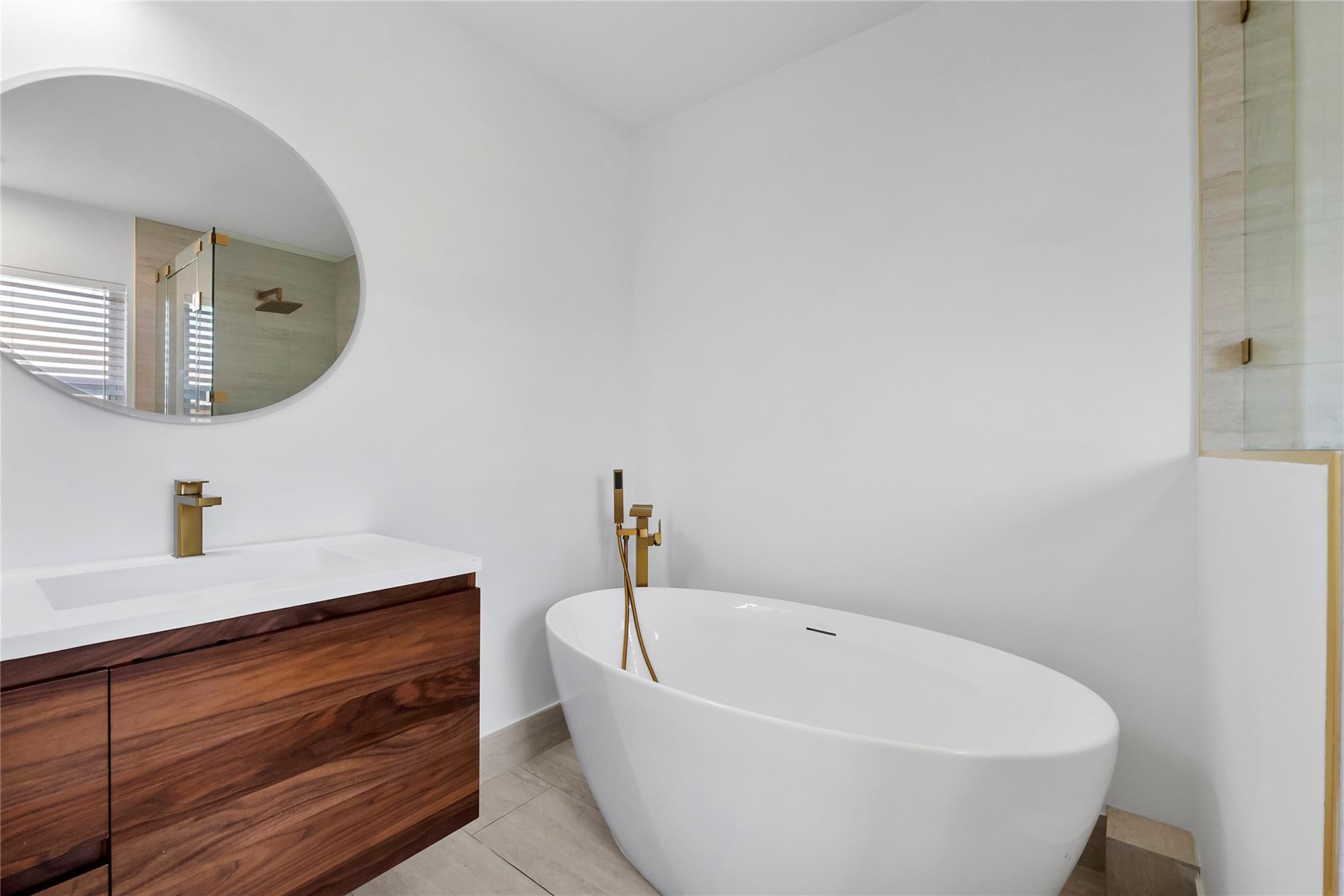 Coral Ridge Drive Comm - Residential