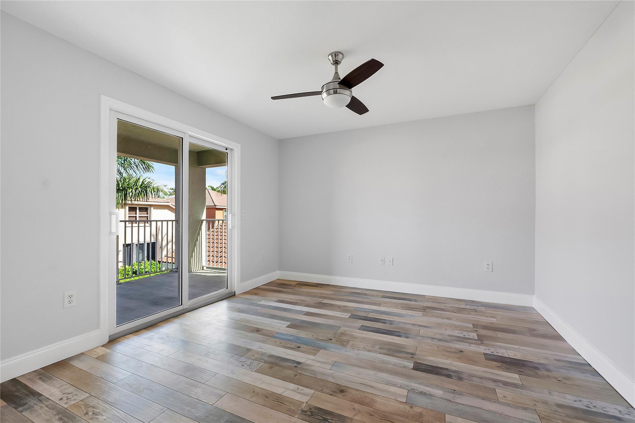 Coral Ridge Drive Comm - Residential