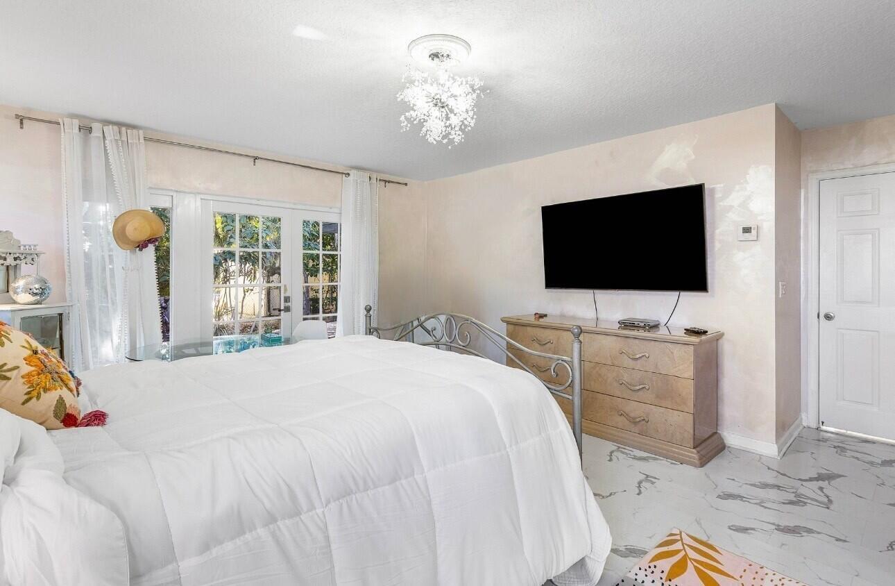 LAGOON PARK - Residential