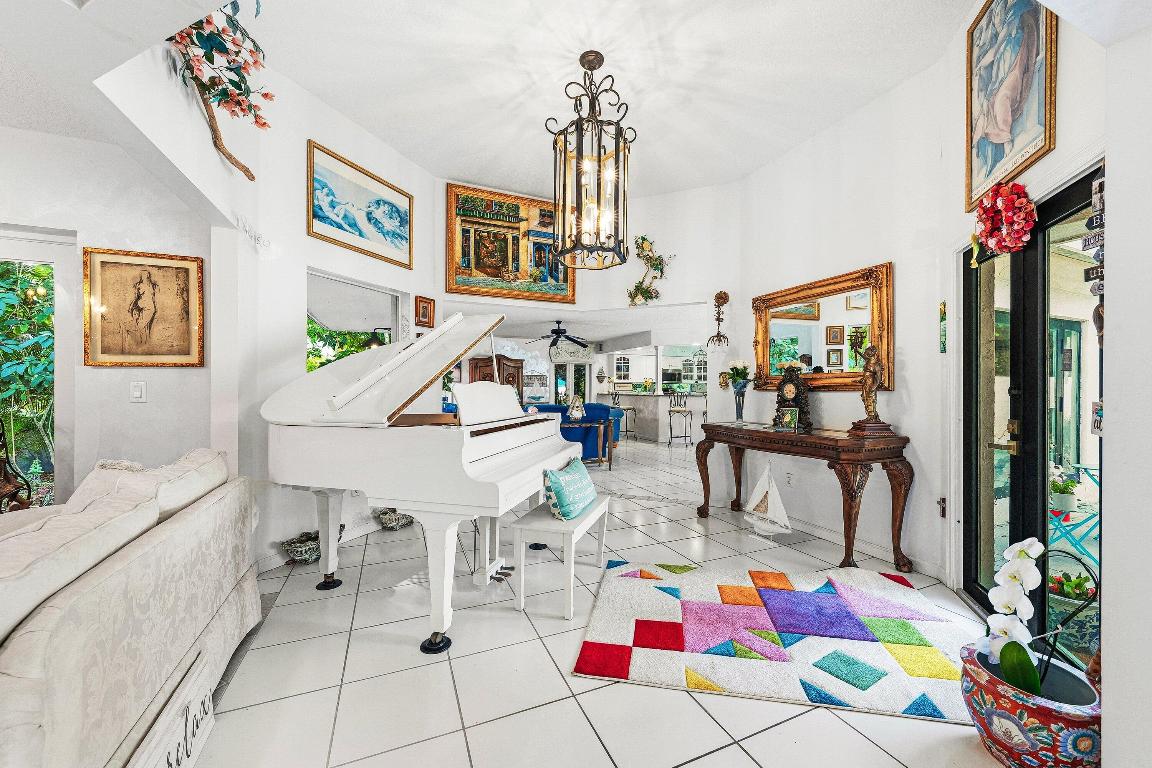 LAGOON PARK - Residential