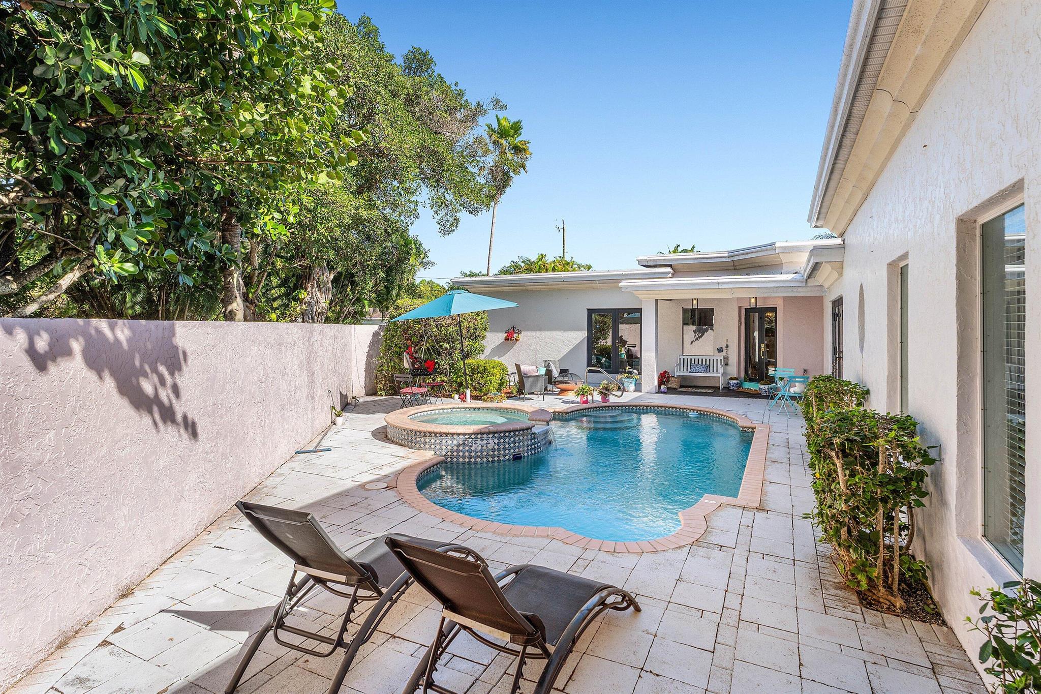 LAGOON PARK - Residential