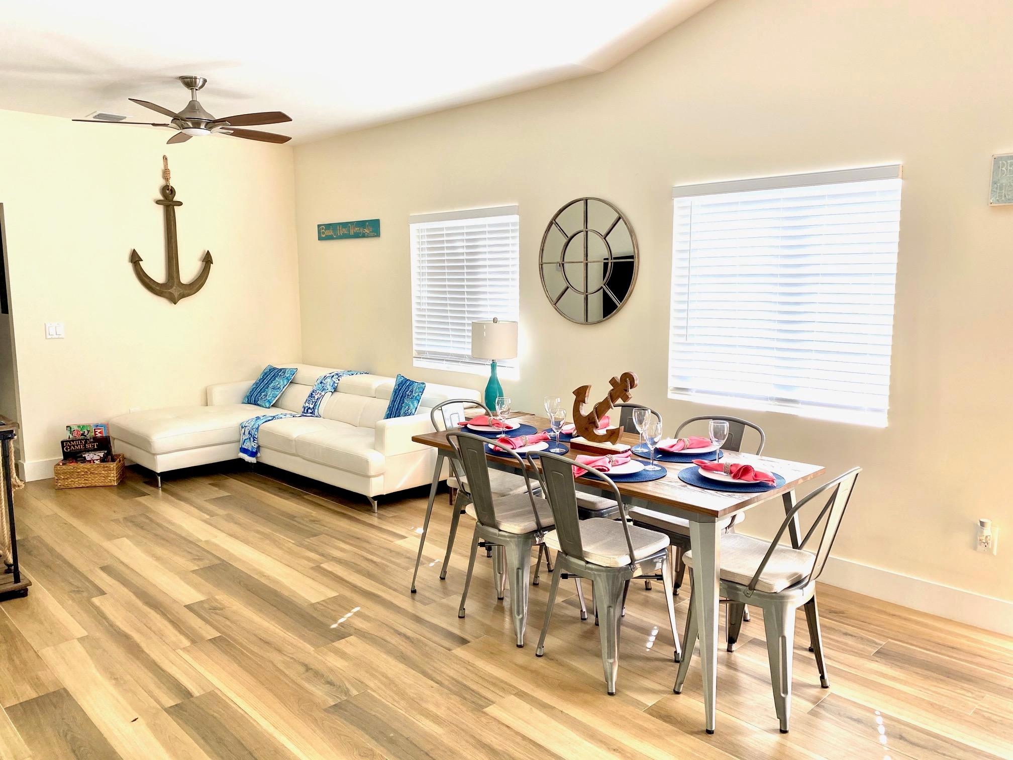 FLAMINGO PARK - Residential Lease