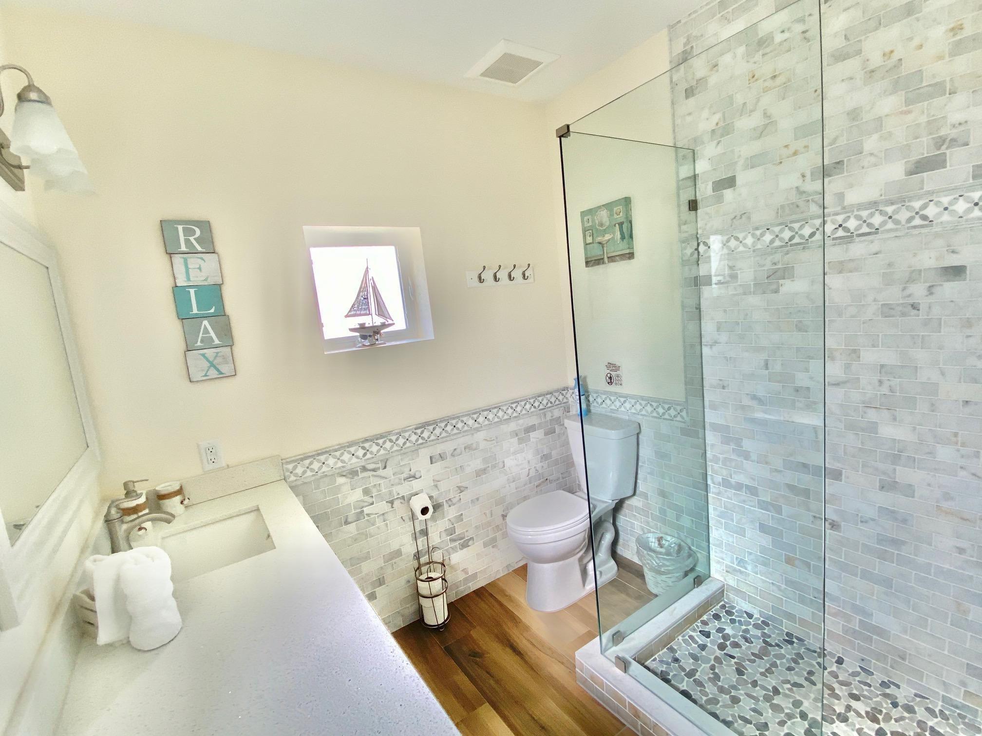 FLAMINGO PARK - Residential Lease