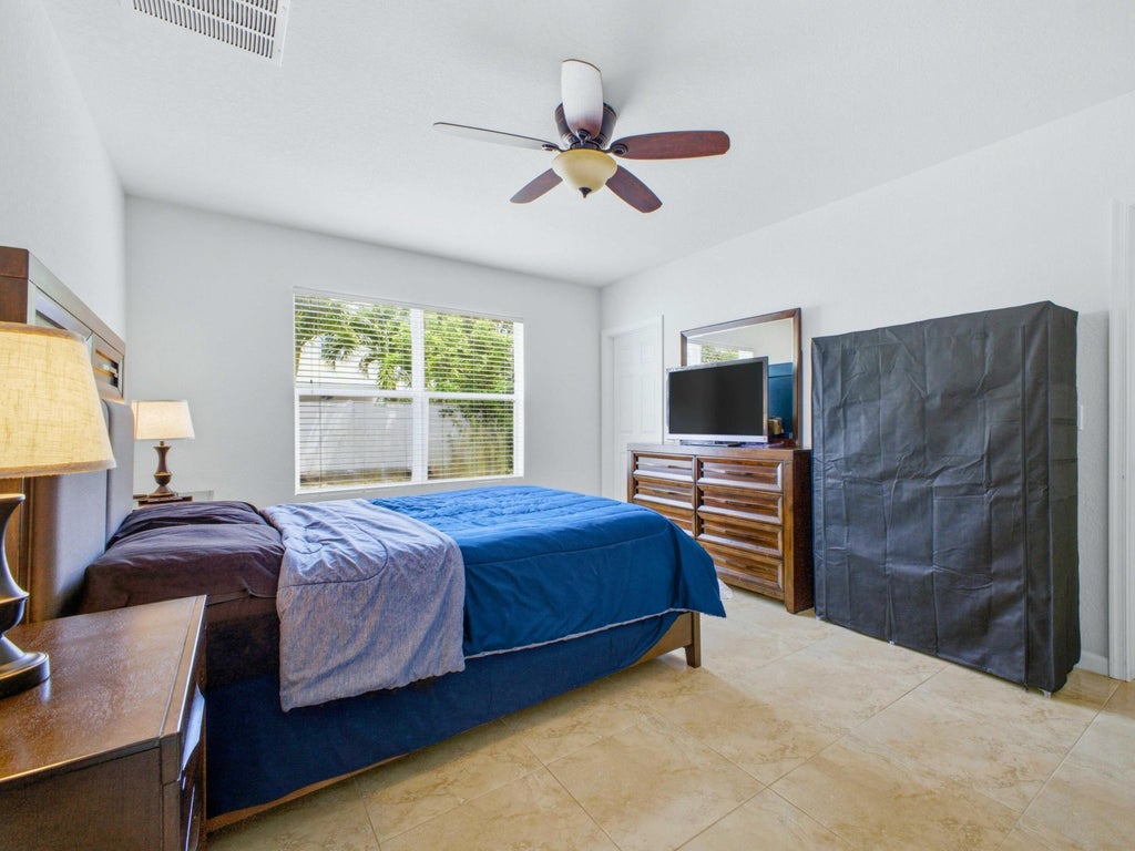 Photo of 113 SE 3rd Avenue, Boynton Beach, FL 33435 (MLS # B26085729)