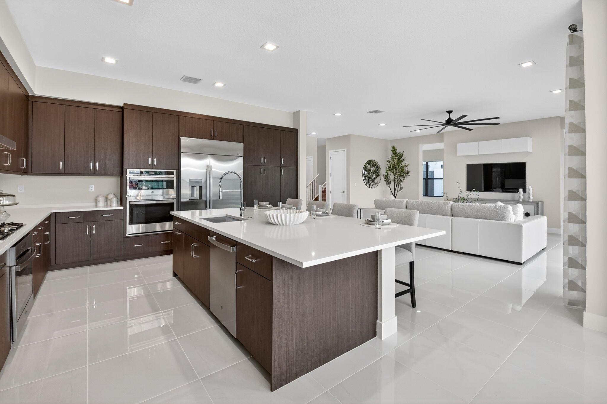 LOTUS EDGE - Residential