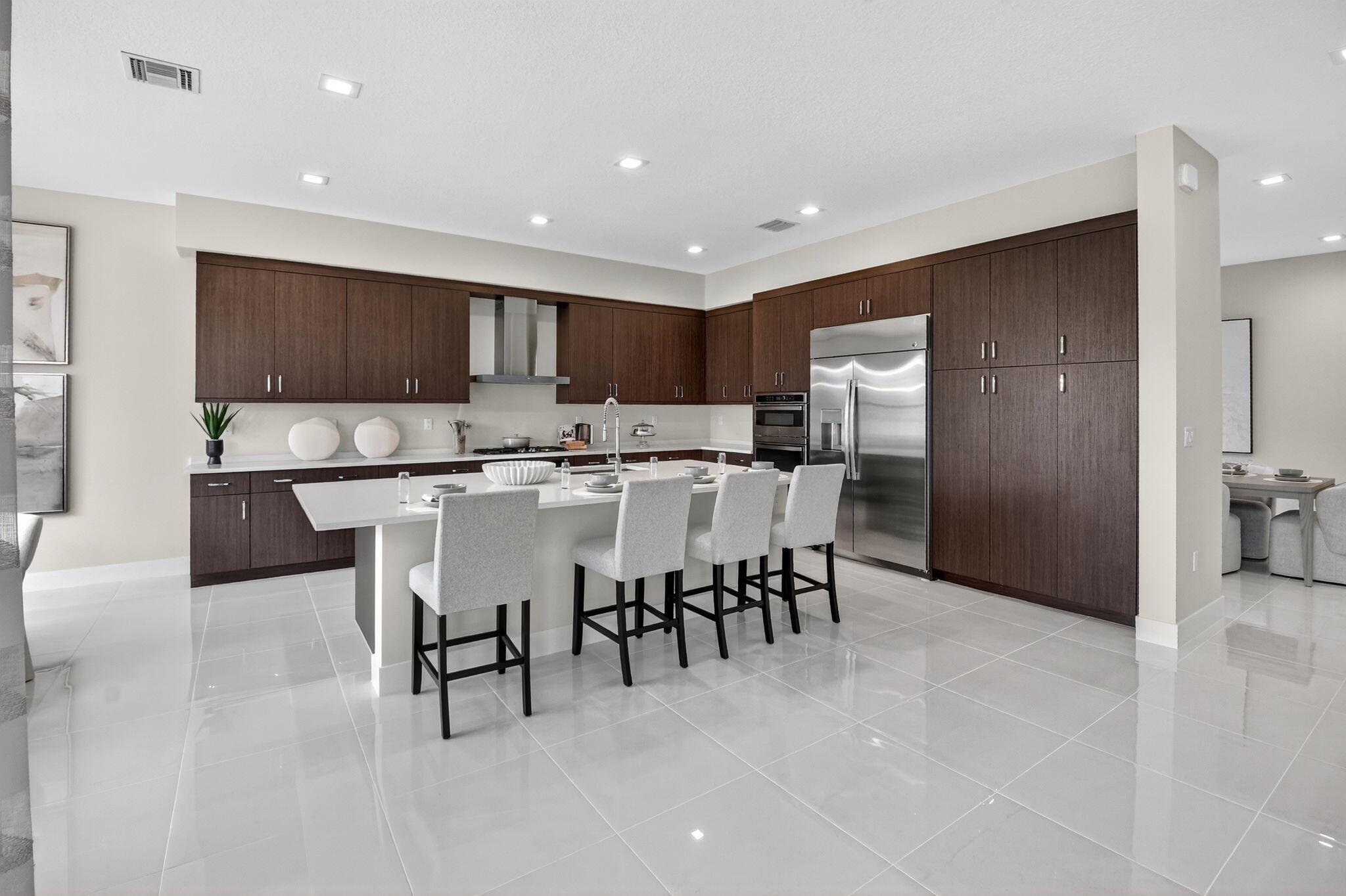 LOTUS EDGE - Residential