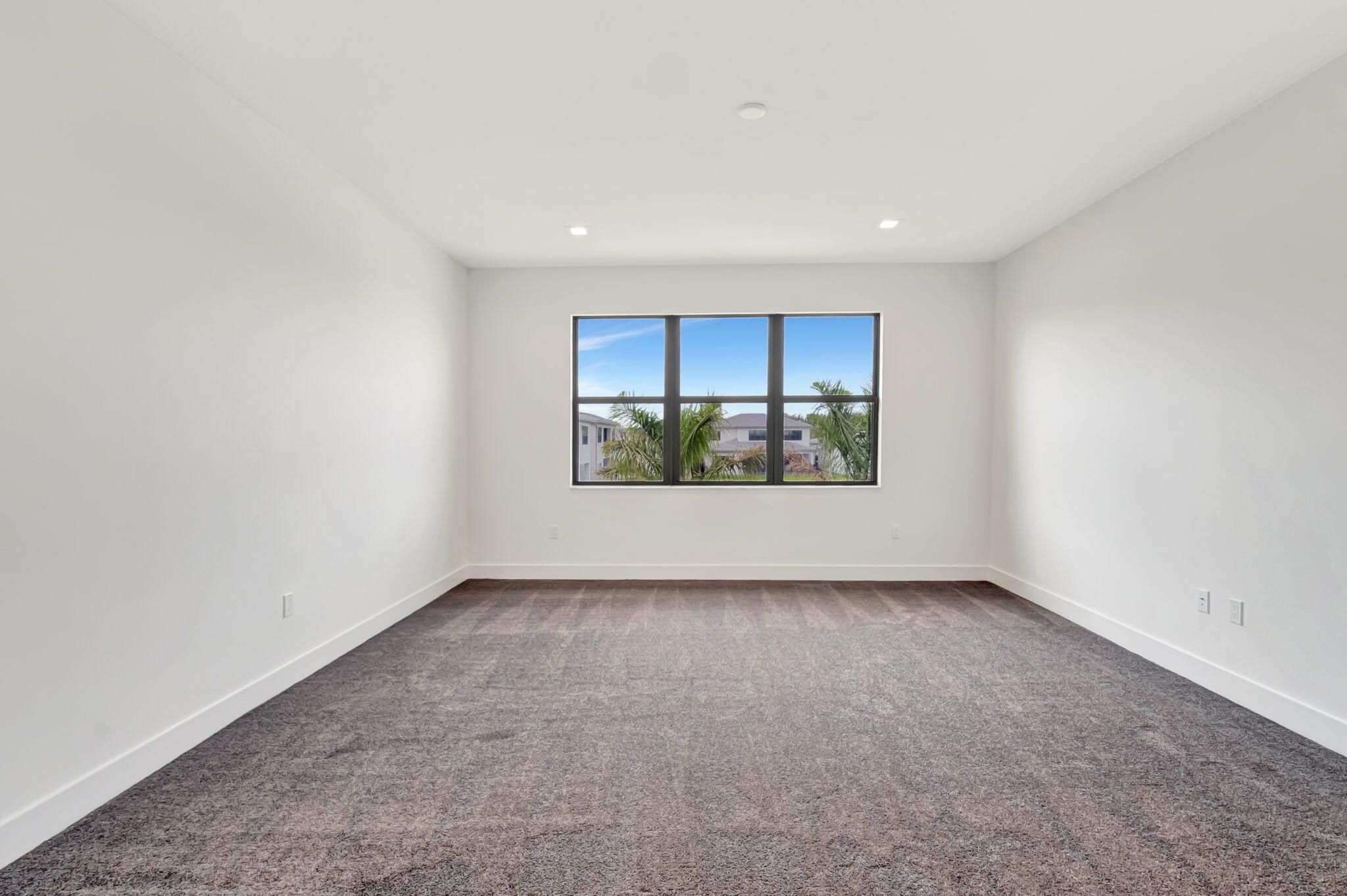 LOTUS EDGE - Residential