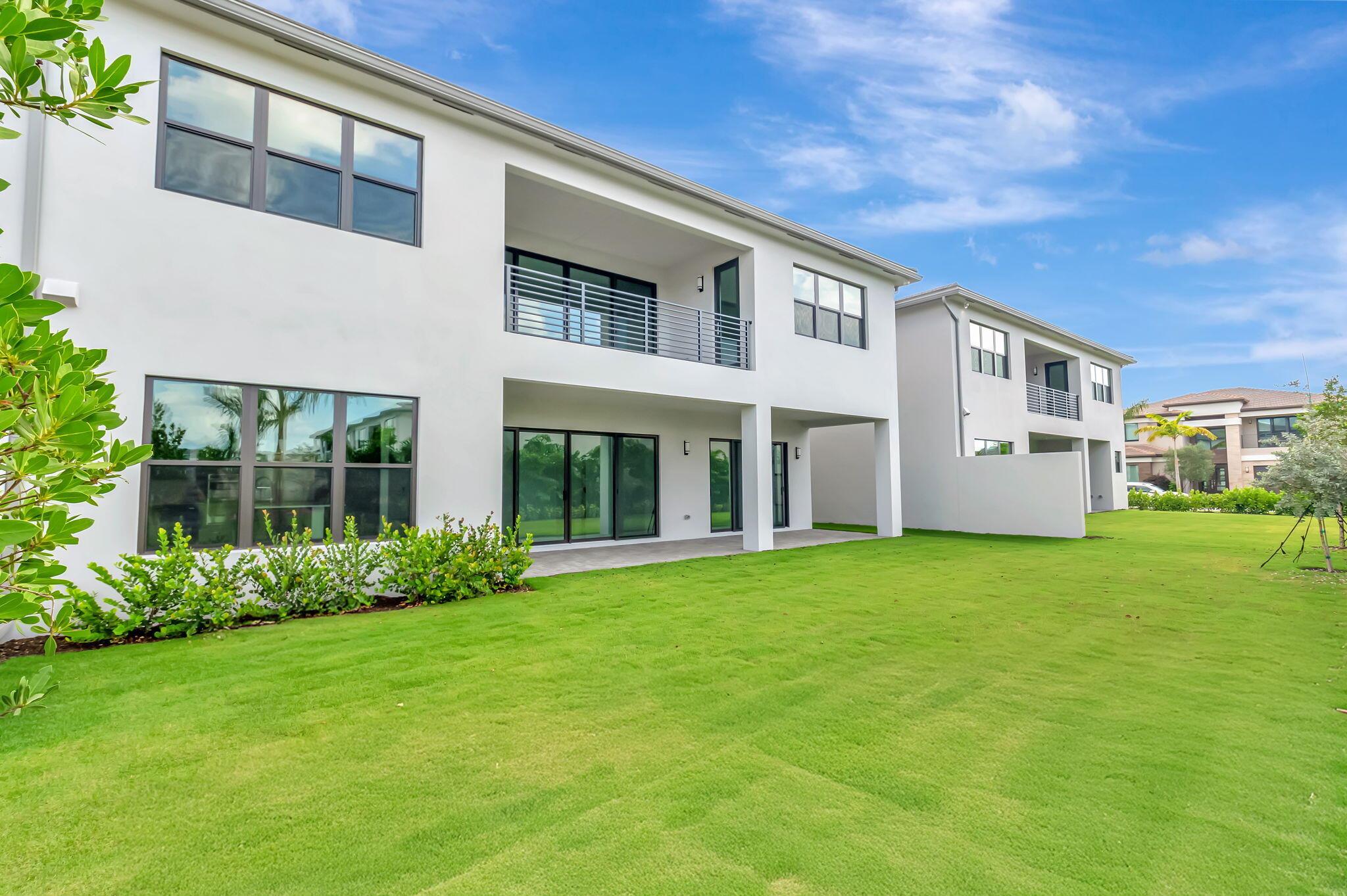 LOTUS EDGE - Residential