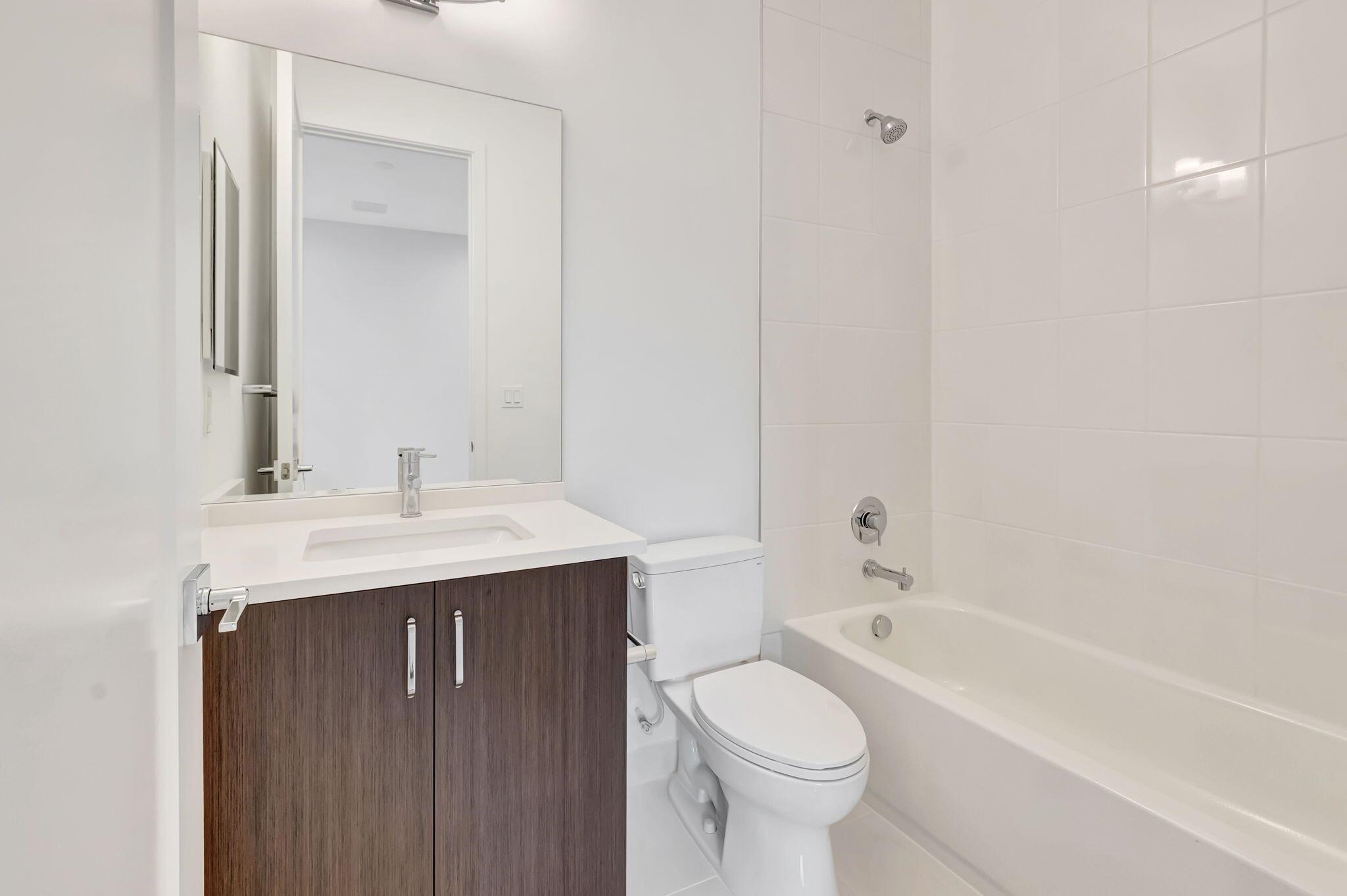 LOTUS EDGE - Residential