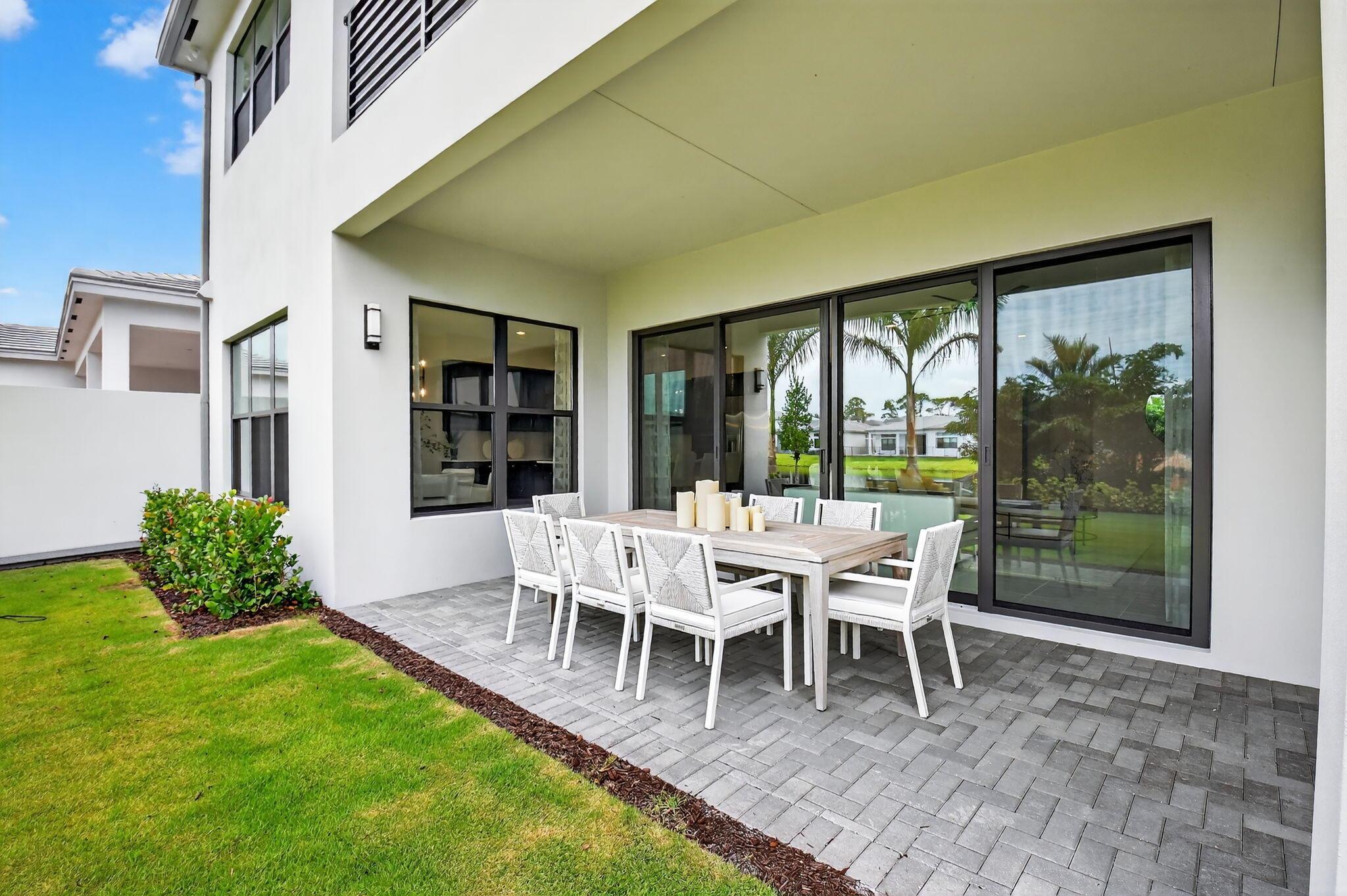 LOTUS EDGE - Residential